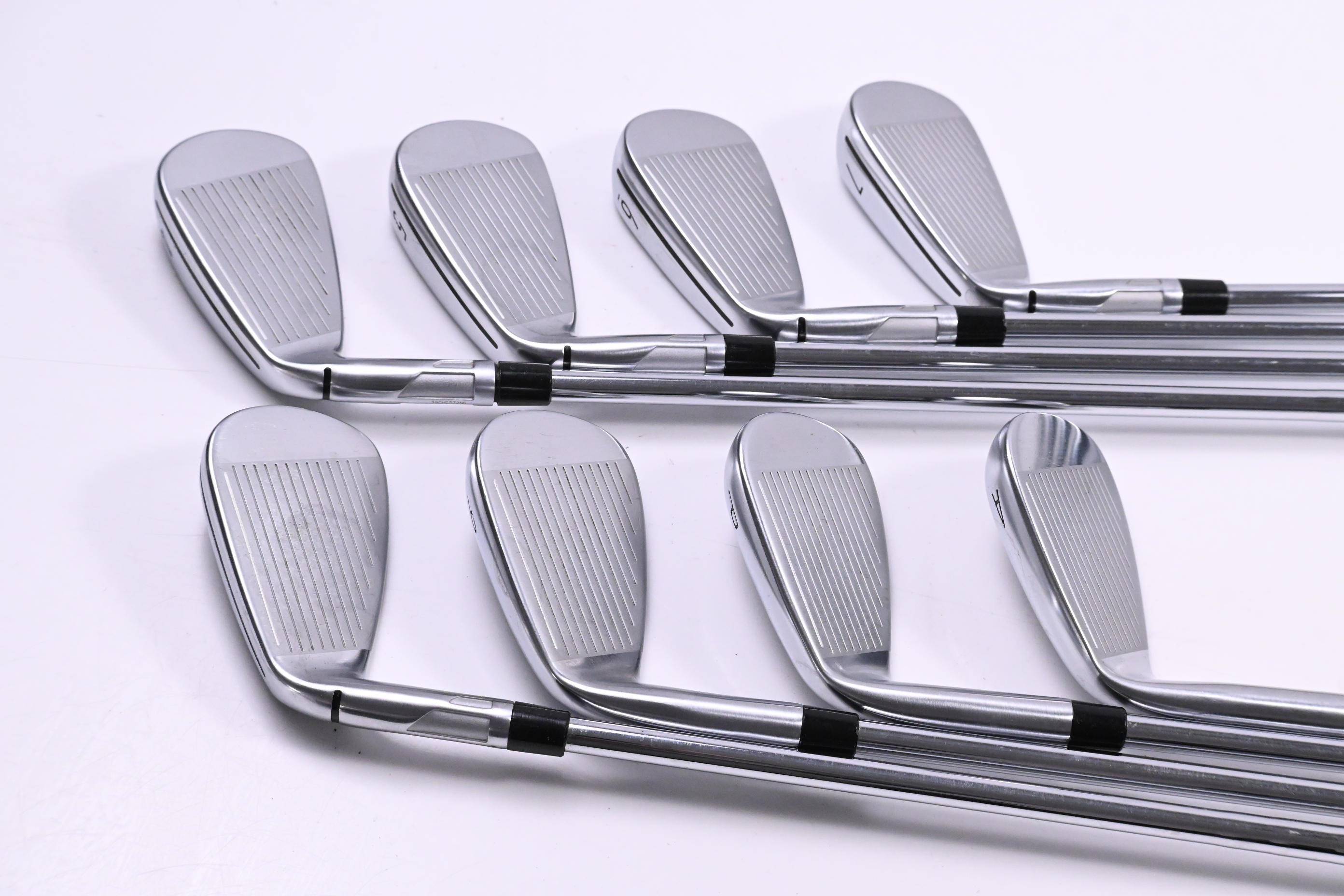 Taylormade Qi Irons / 4-PW+GW / Regular Flex Steel Shafts