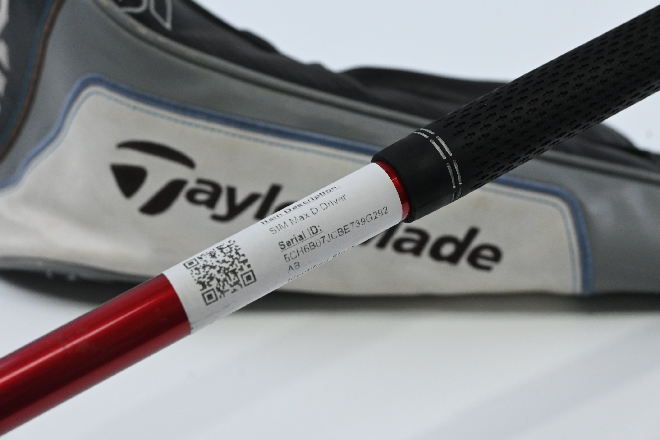 Taylormade SIM Max D Driver / 10.5 Degree / Regular Flex Fujikura Ventus Red 5