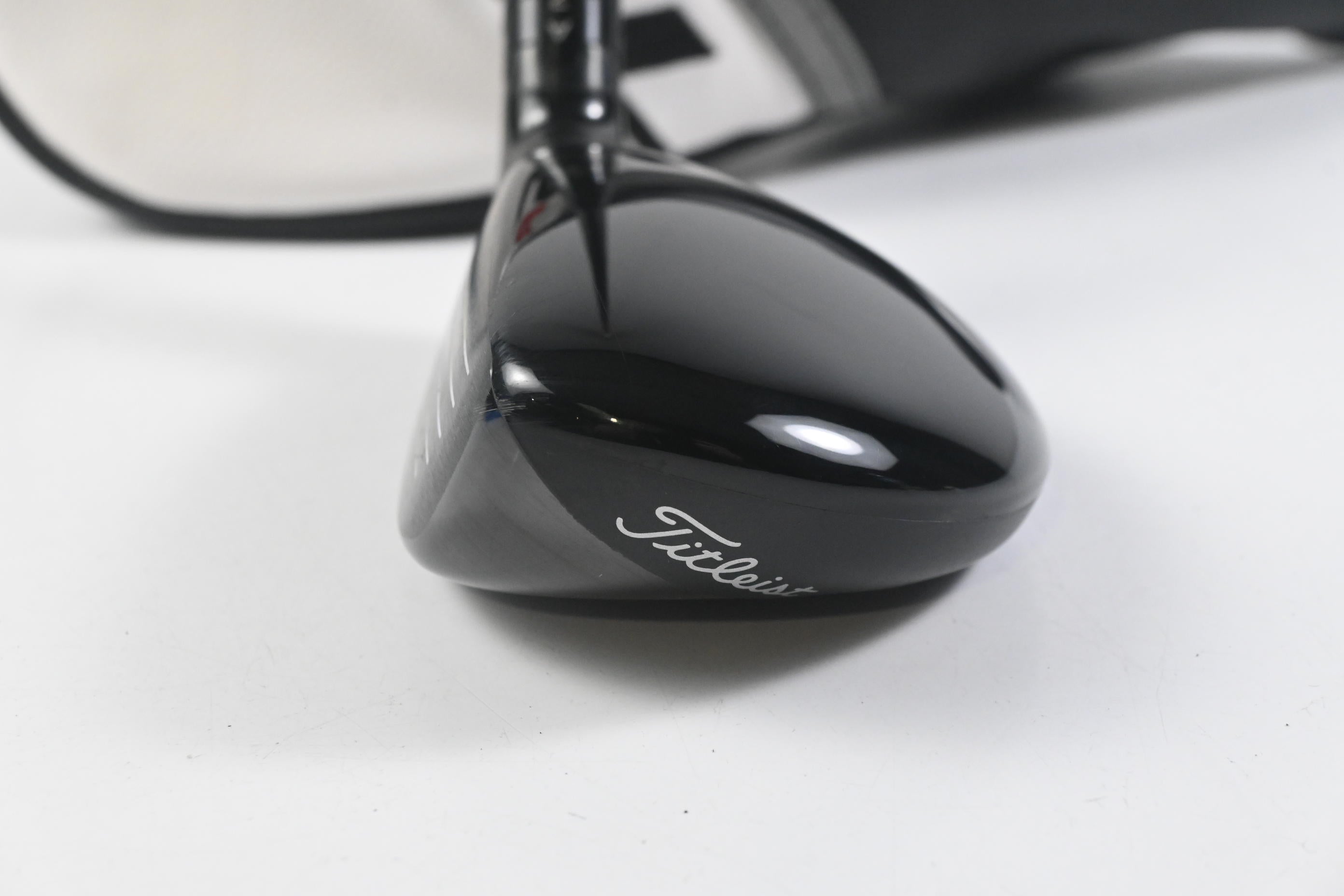 Left Hand Titleist TSR2 #4 Hybrid / 21 Degree / Stiff Flex Hzrdus Red 70 Shaft