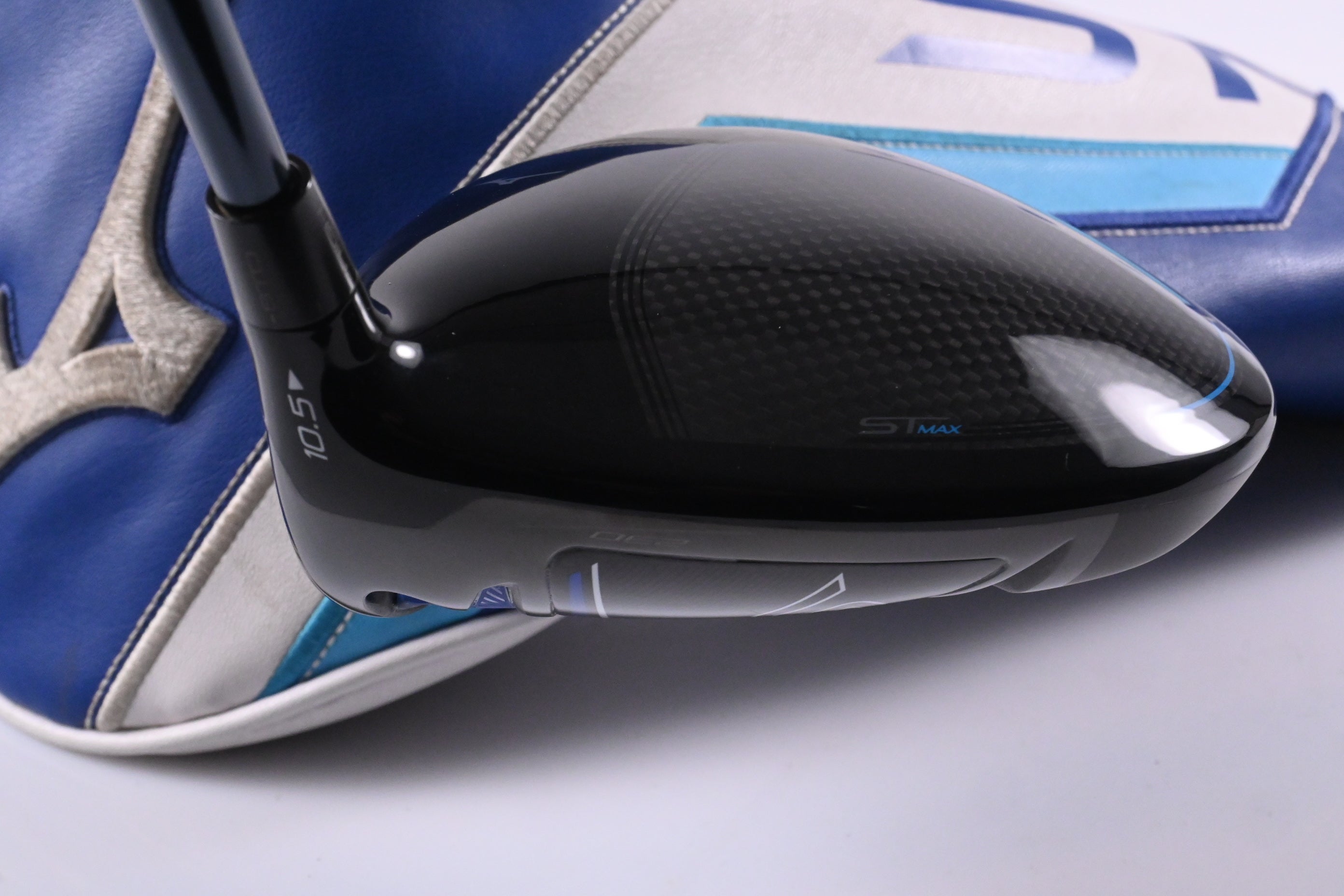 Mizuno ST-Max 230 Driver / 10.5 Degree / Regular Flex UST Mamiya LIN-Q M40X Red