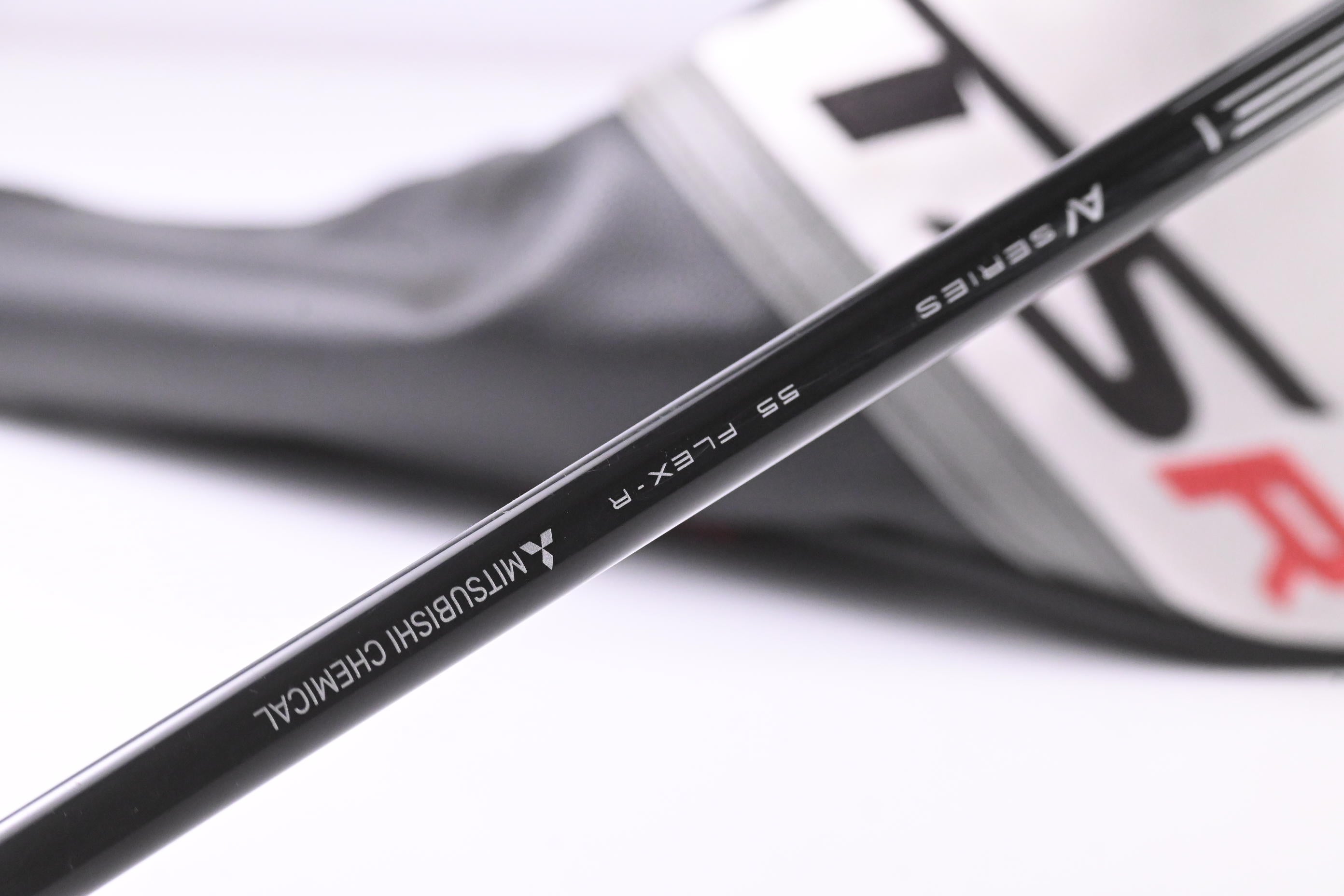 Titleist TSR3 Driver / 8 Degree / Regular Flex Tensei AV Series Blue 55