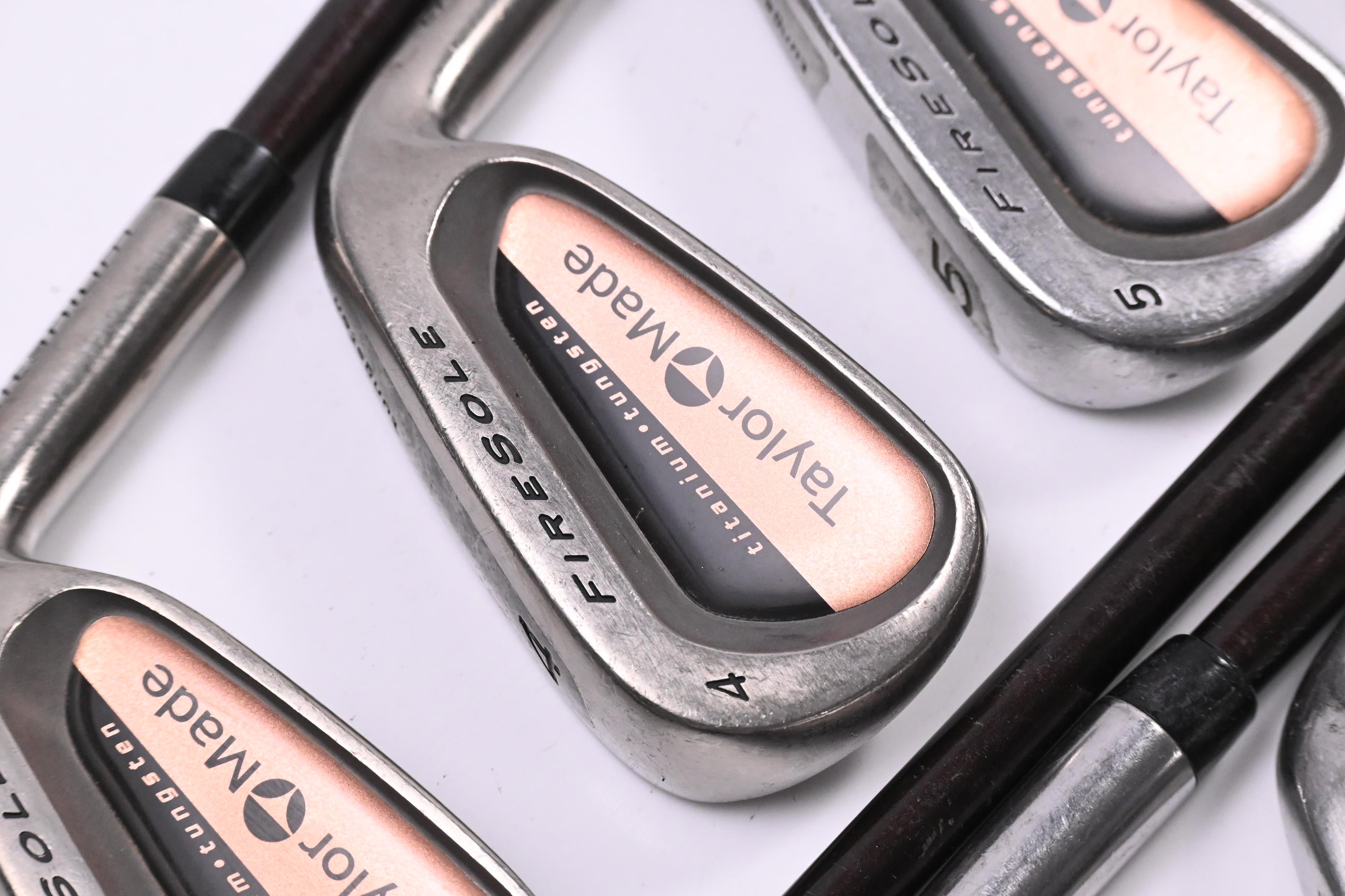 Taylormade Firesole Irons / 3-PW+SW / Regular Flex Taylormade Bubble 80 Shafts