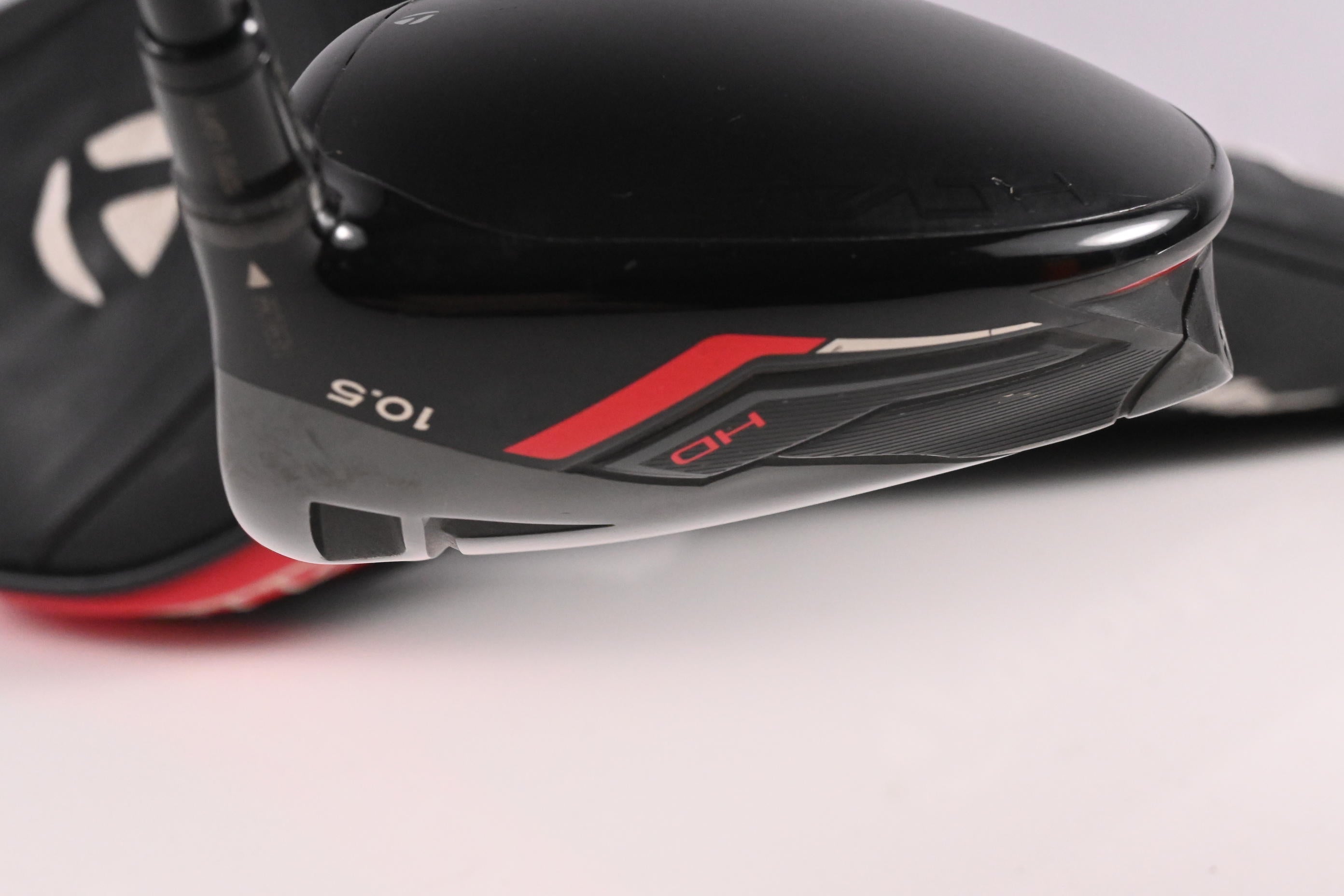 Taylormade Stealth HD Driver / 10.5 Degree / Stiff Flex Fujikura Ventus Red 5