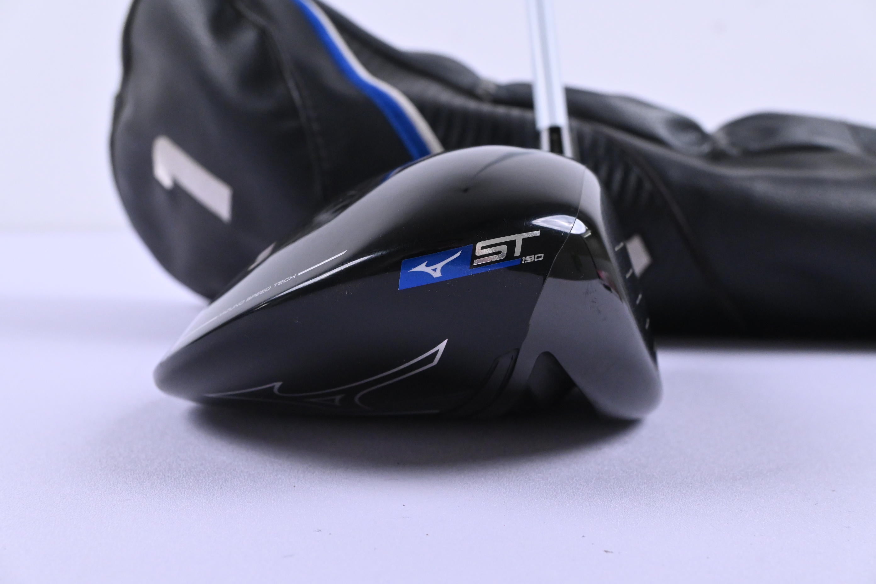 Mizuno ST190 Driver / 10.5 Degree / Stiff Flex Atmos Tour Spec Black 6 Shaft