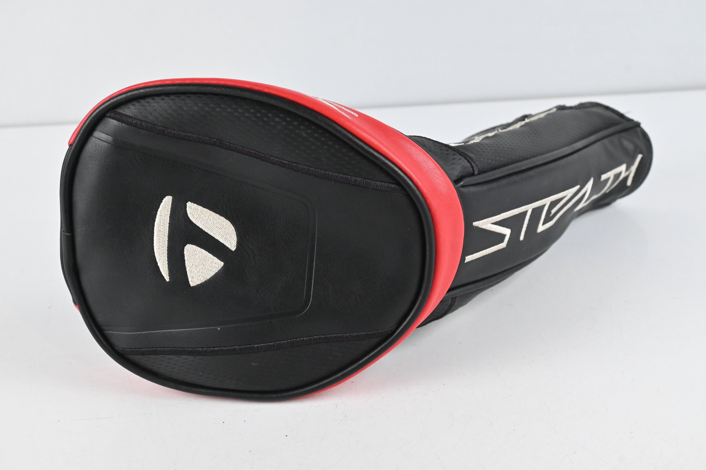 Taylormade Stealth Driver / 9 Degree / Regular Flex Fujikura Ventus TR Red 5