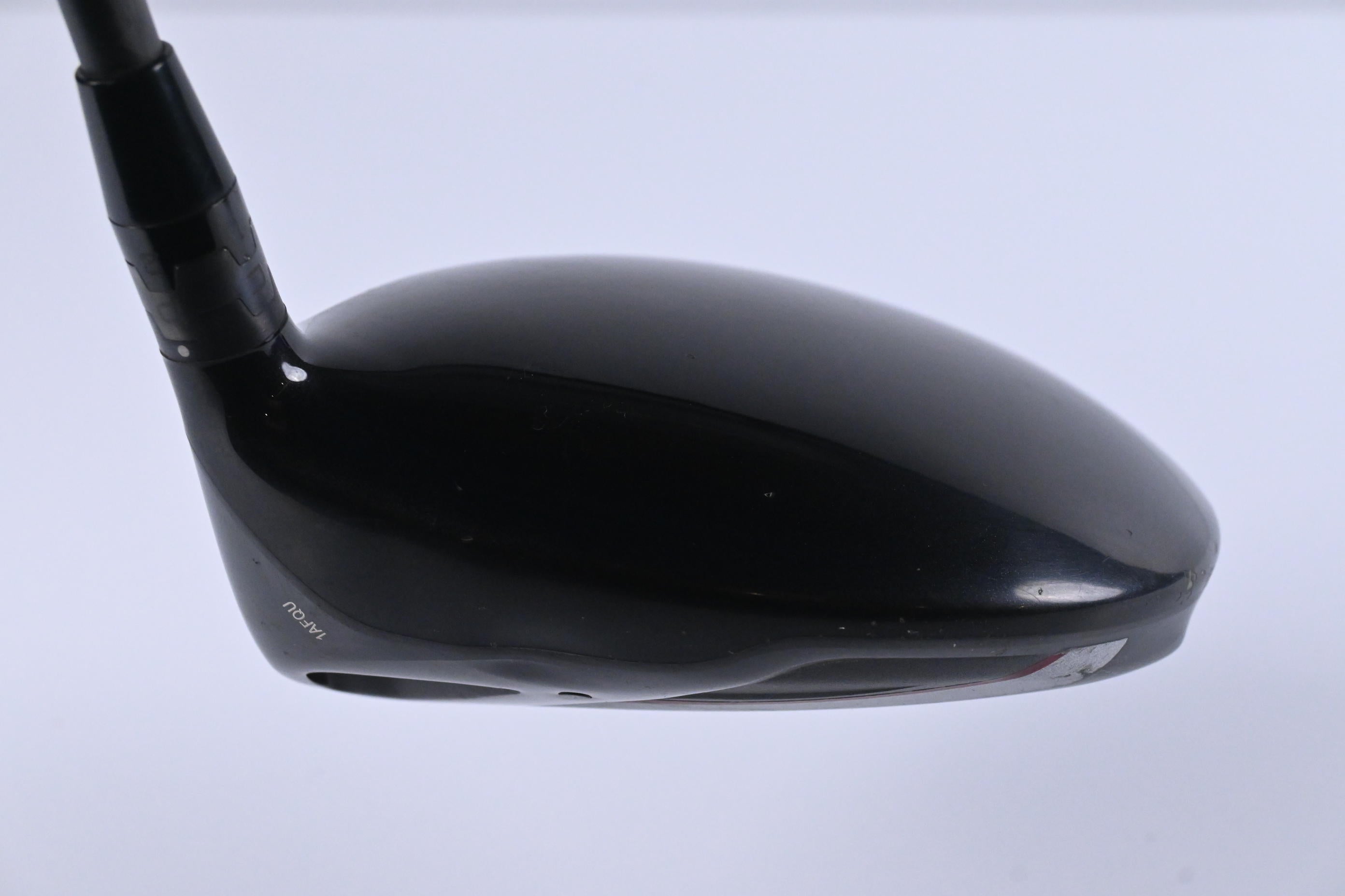 Titleist 913 D2 Driver / 8.5 Degree / Regular Flex Aldila RIP Alpha 60 Shaft