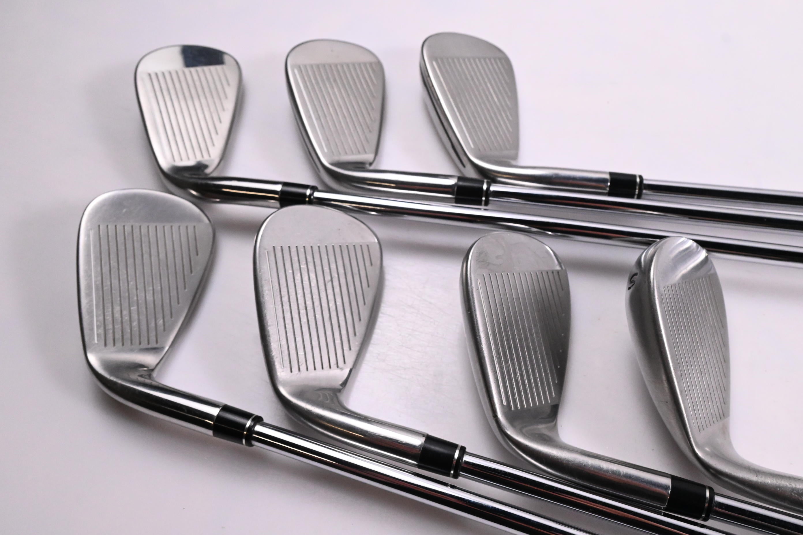 Taylormade M2 2017 Irons / 5-PW+SW / Regular Flex Reax 88 Shafts