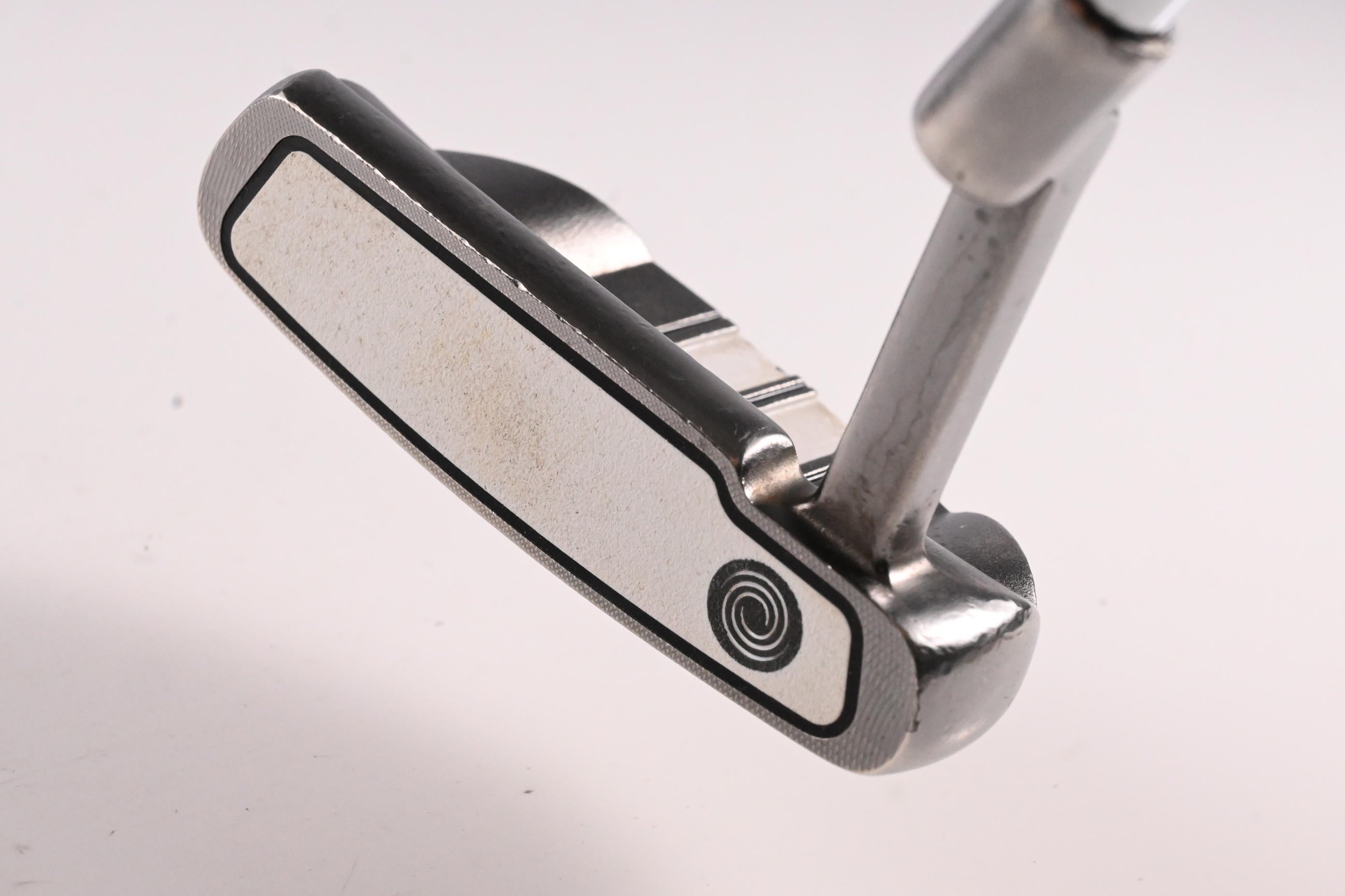 Odyssey White Ice 330 Putter / 33.5 Inch