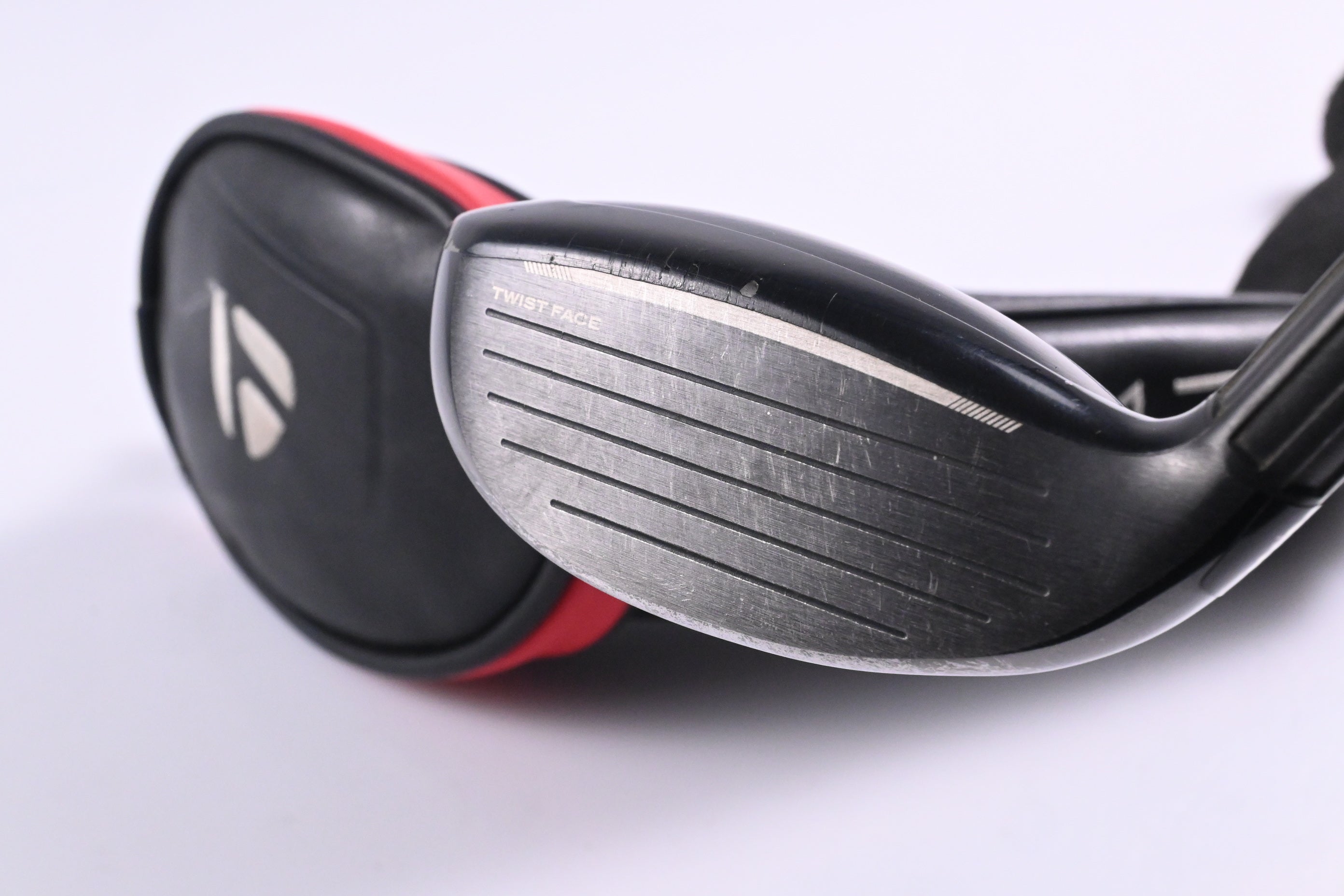 Taylormade Stealth #3 Hybrid / 19 Degree / Regular Flex Fujikura Ventus Red 6