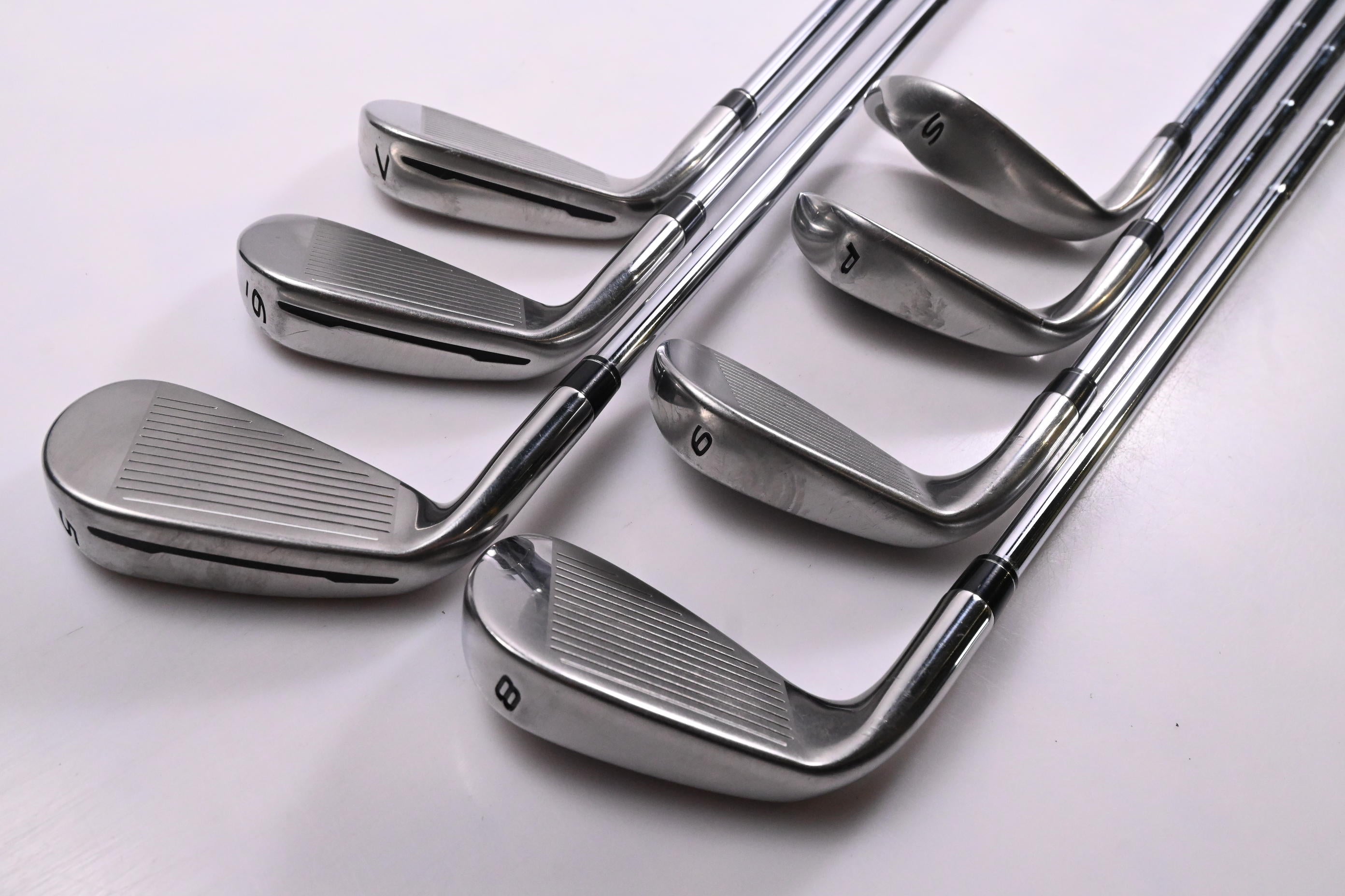 Taylormade M2 2017 Irons / 5-PW+SW / Regular Flex Reax 88 Shafts
