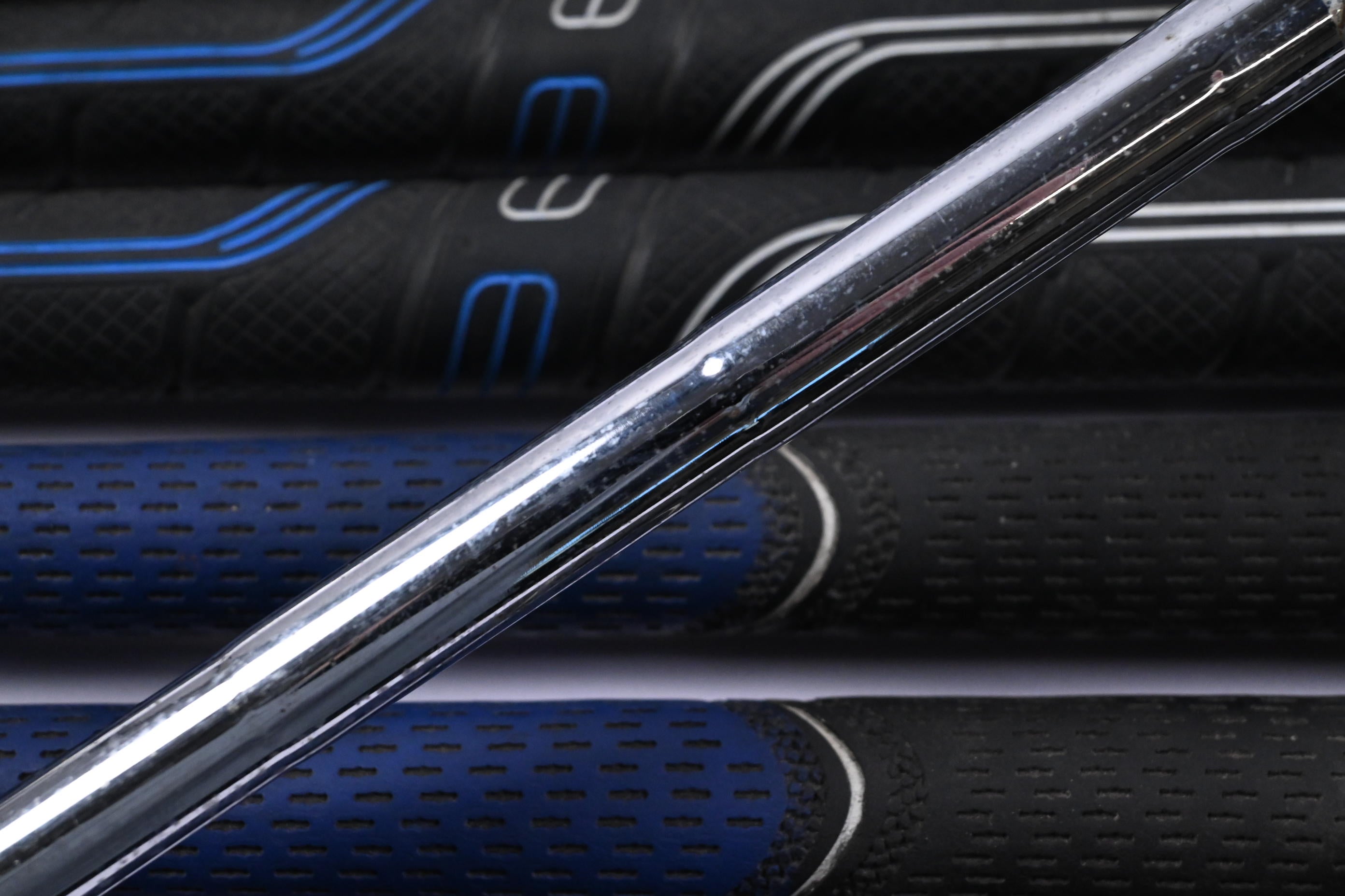 Titleist DCI 981 Irons / 3-PW+SW+LW / Stiff Flex Steel Shafts