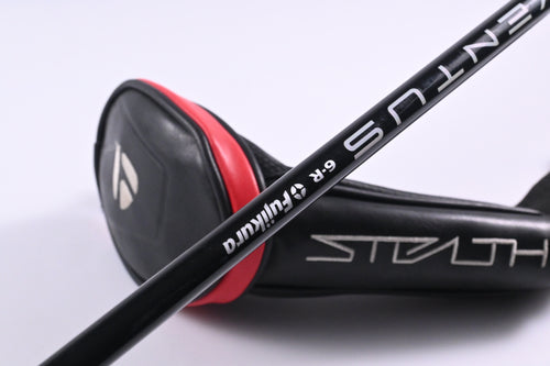 Taylormade Stealth #3 Hybrid / 19 Degree / Regular Flex Fujikura Ventus Red 6