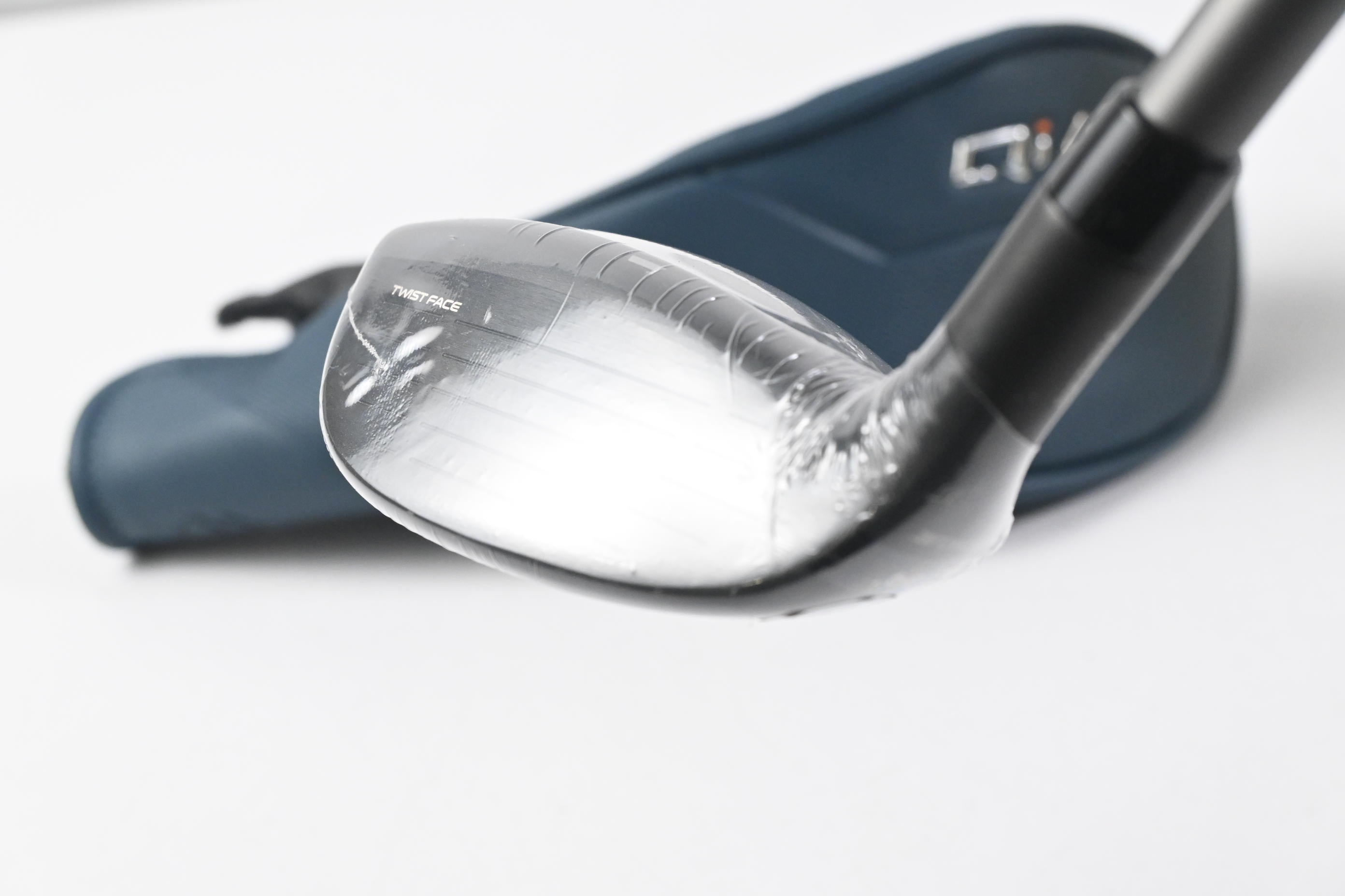Taylormade Qi4D Max Lite #7 Hybrid / 34 Degree / Regular Flex Reax 45 Shaft