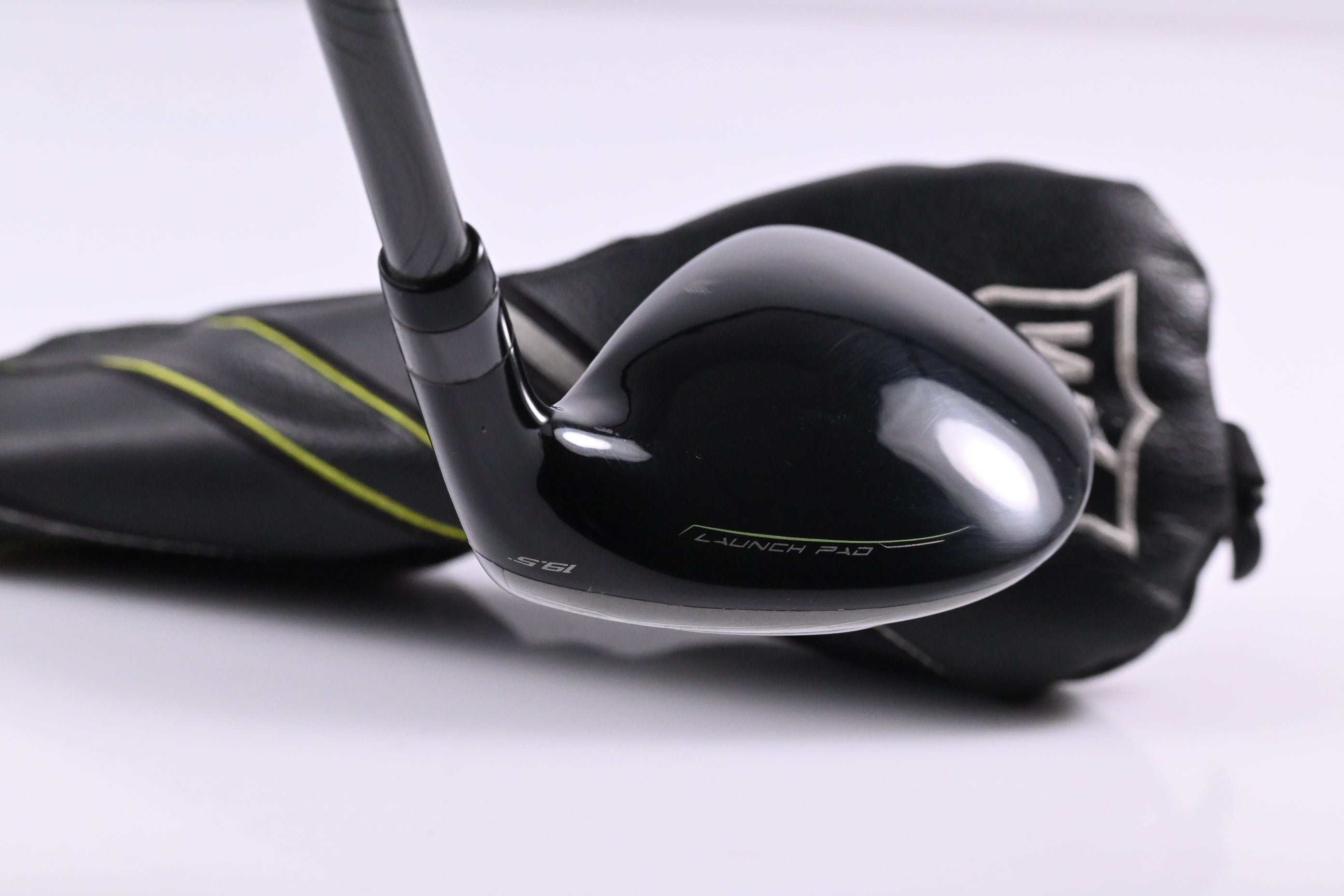 Wilson Launch Pad 2022 #3 Hybrid / 19.5 Degree / Senior Flex Evenflow 55 Shaft