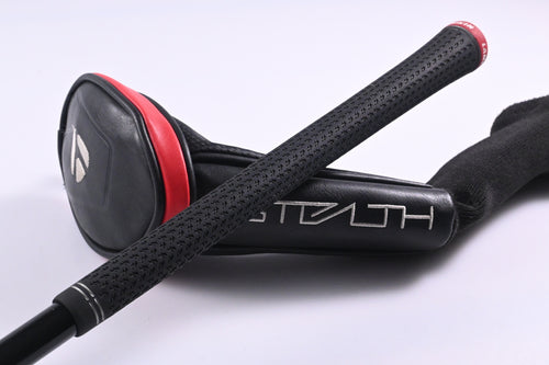 Taylormade Stealth #3 Hybrid / 19 Degree / Regular Flex Fujikura Ventus Red 6