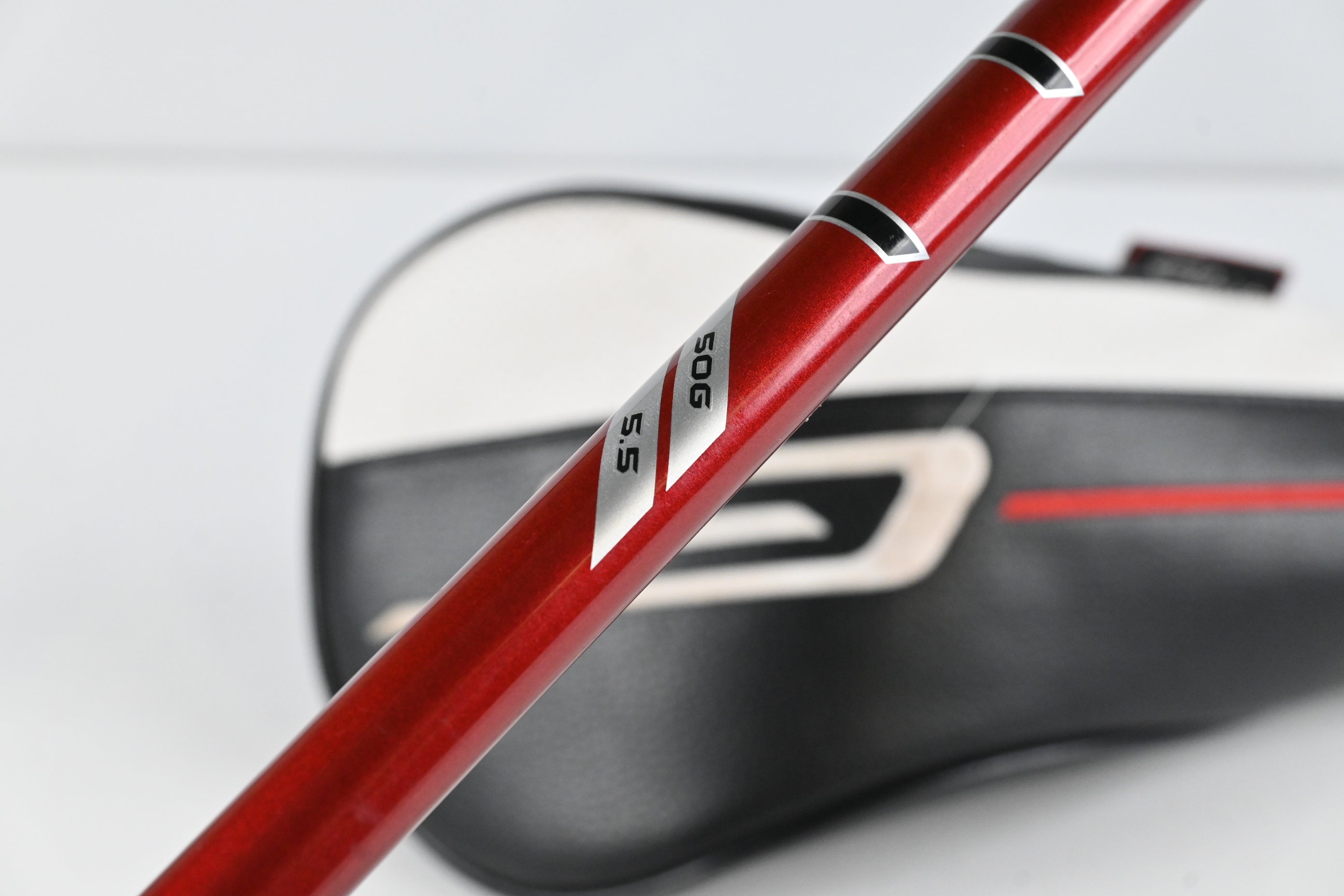 Titleist GT2 Driver / 11 Degree / Regular Flex Denali Red 50 Shaft