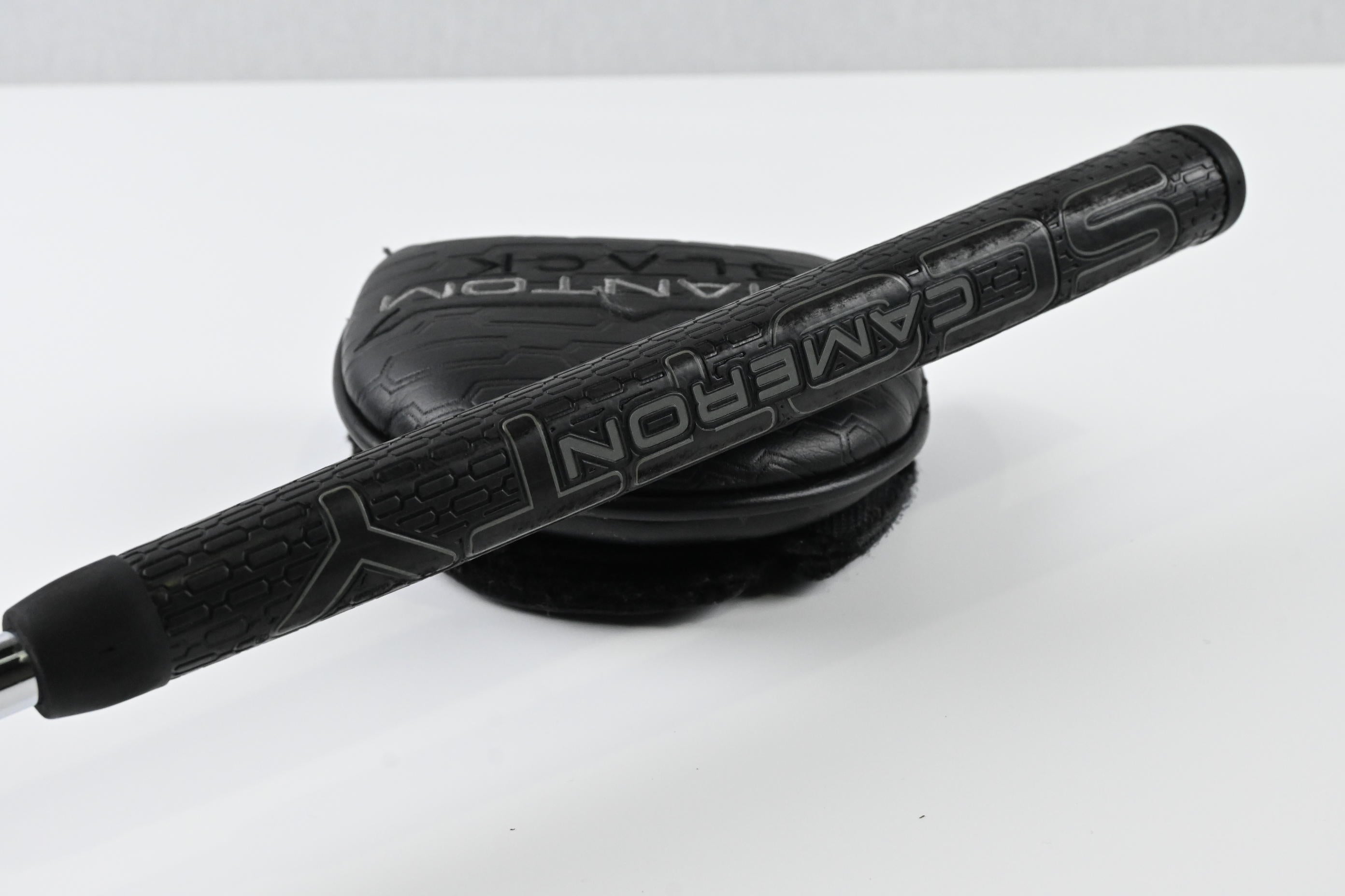 Scotty Cameron Phantom Black 5.5 Putter / 34 Inch