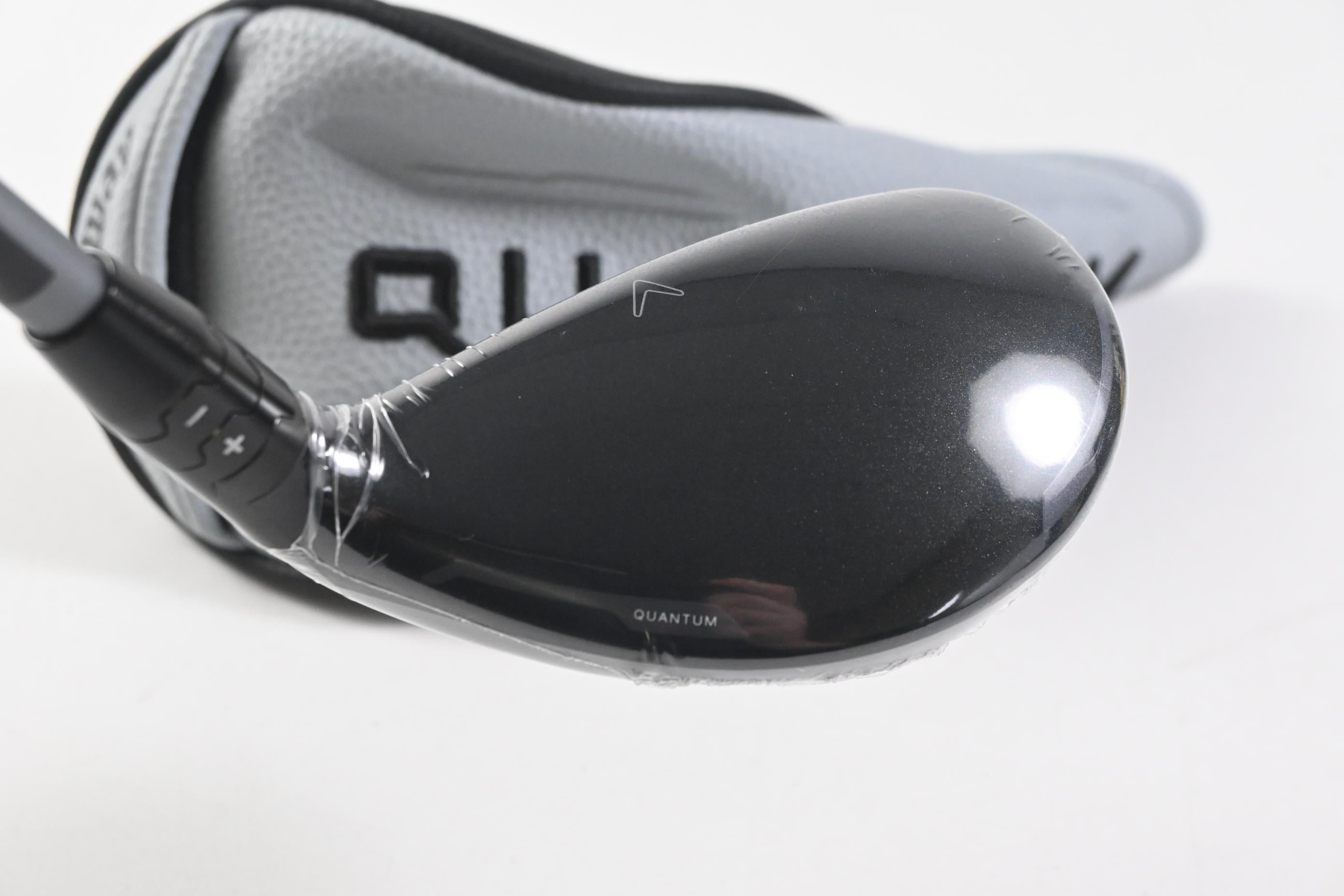 Callaway Quantum Max #3 Hybrid / 19 Degree / Stiff Flex Denali Frost Silver 70