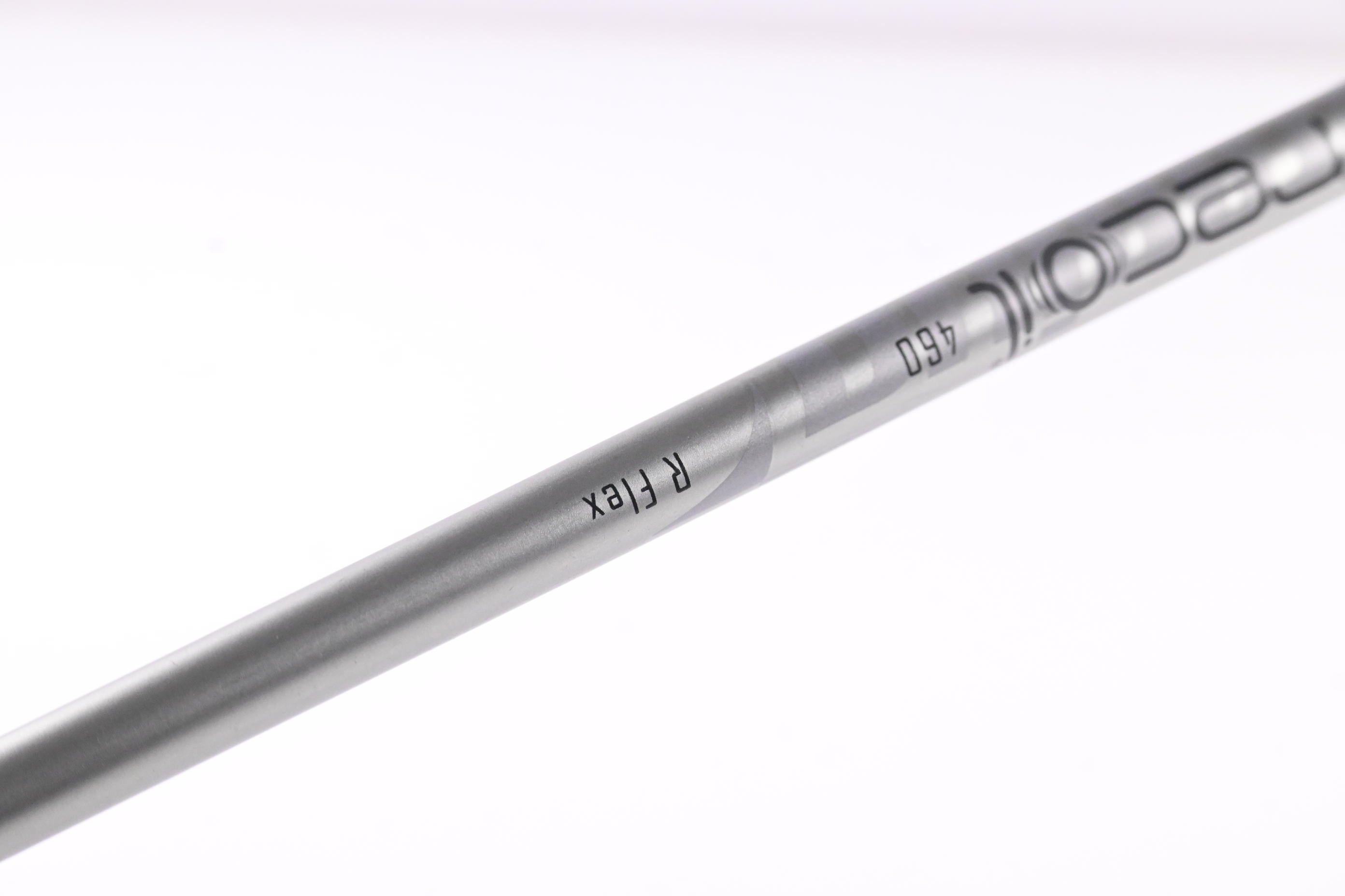 Wilson Staff D7 #5 Hybrid / 25 Degree / Regular Flex UST Mamiya Recoil 460 Shaft