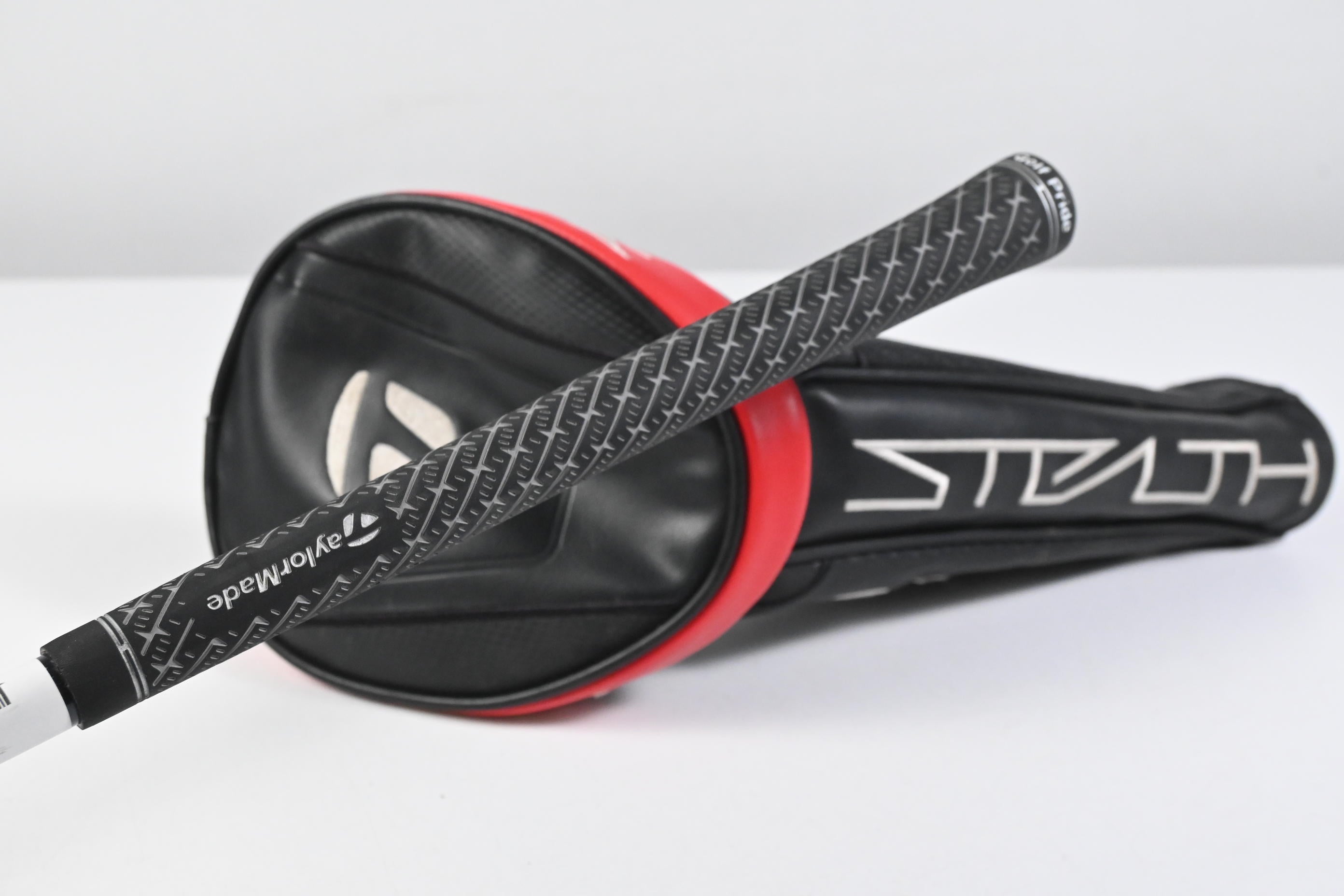 Taylormade Stealth Plus Driver / 9 Degree / Regular Flex Diamana T+ 60 Shaft
