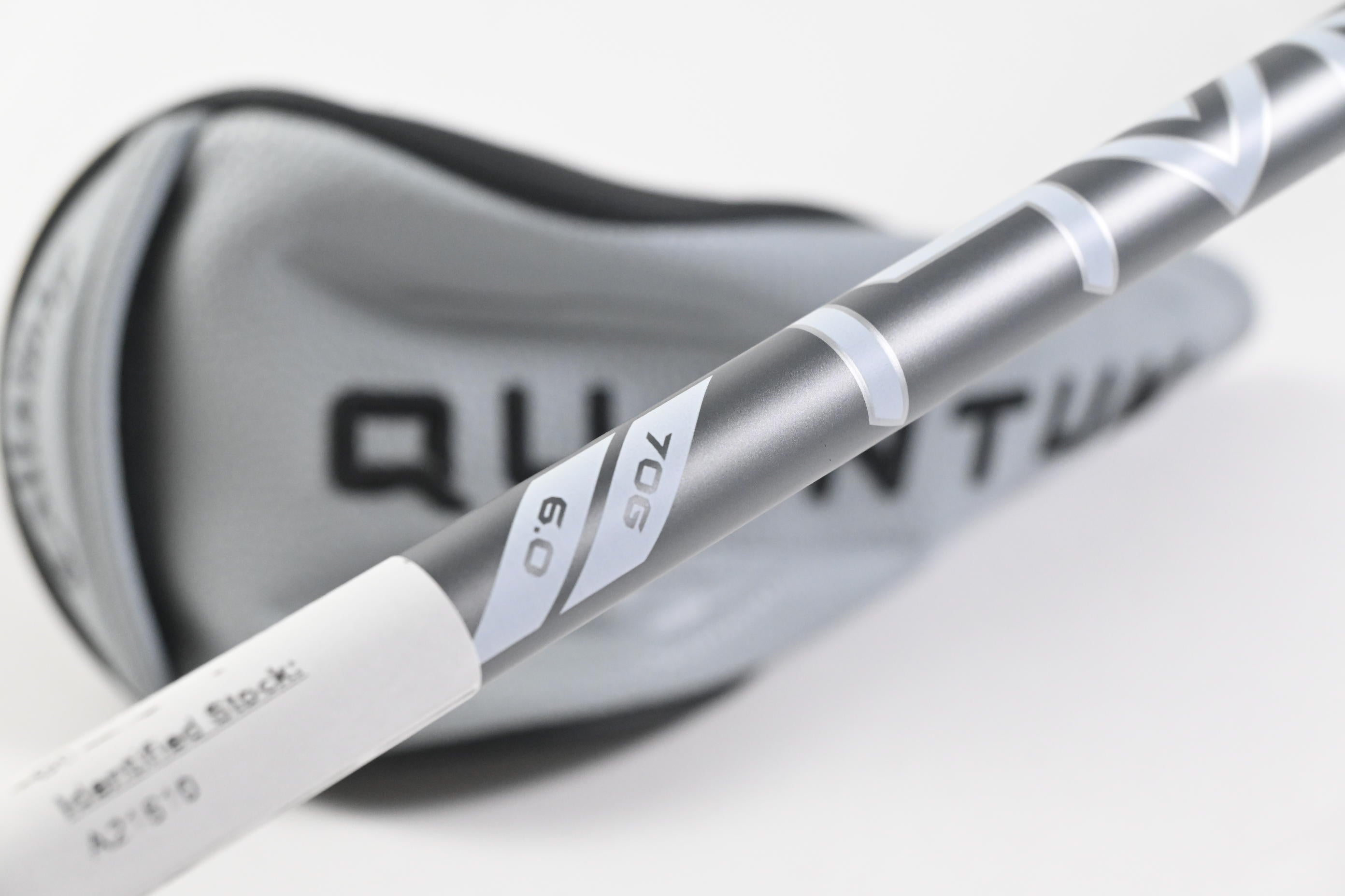 Callaway Quantum Max #3 Hybrid / 19 Degree / Stiff Flex Denali Frost Silver 70