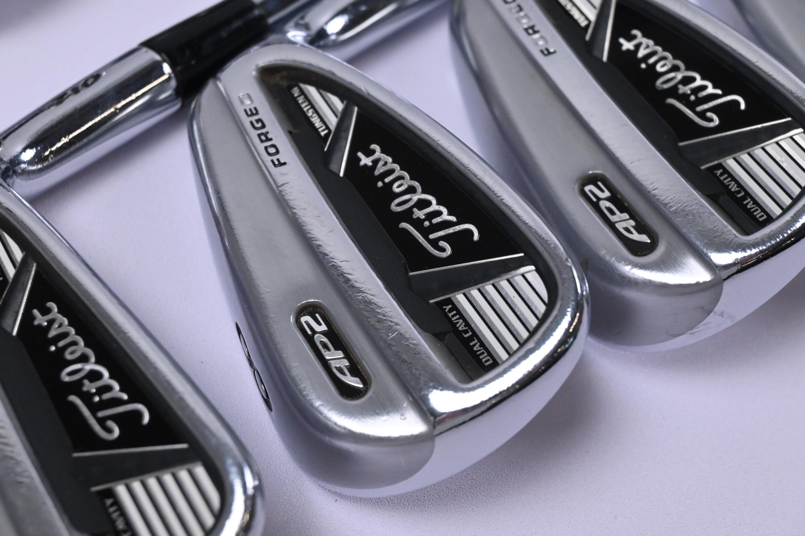 Titleist AP2 710 Irons / 4-PW / Stiff Flex Titleist NS PRO 105T