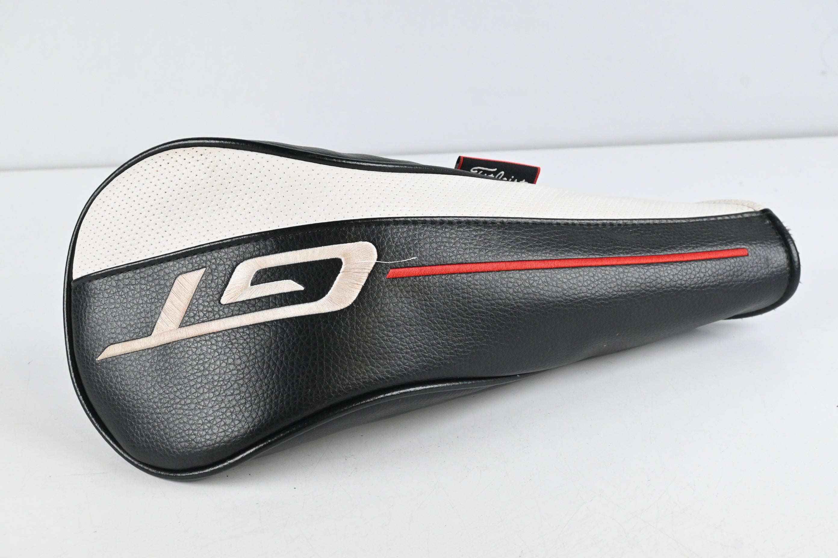 Titleist GT2 Driver / 11 Degree / Regular Flex Denali Red 50 Shaft