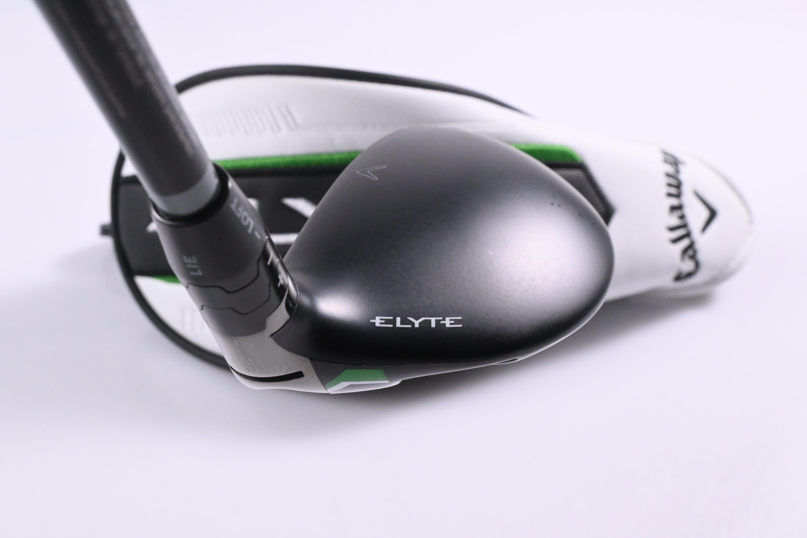 Callaway Elyte #4 Hybrid / 22 Degree / Regular Flex Denali Charcoal 60 Shaft