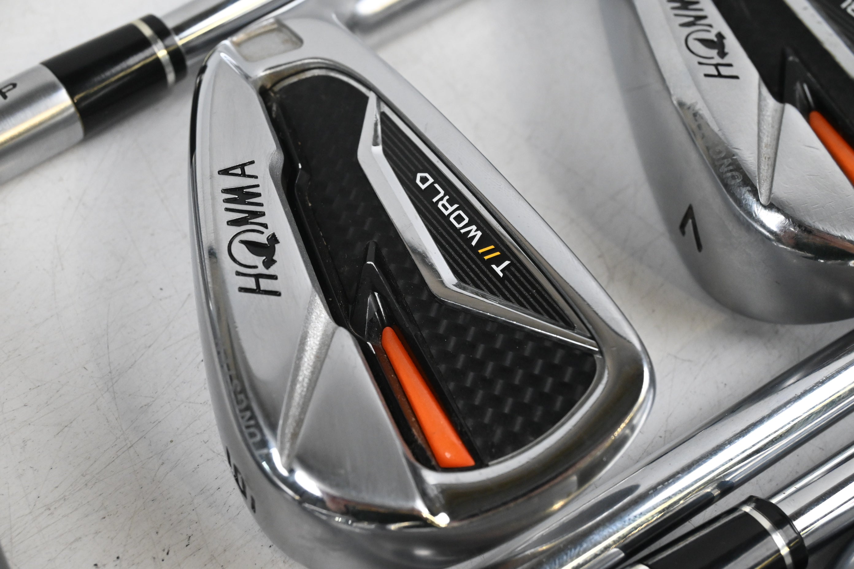 Honma TW747 P Irons / 5-PW+GW / Regular Flex N.S.Pro 950GH Shafts