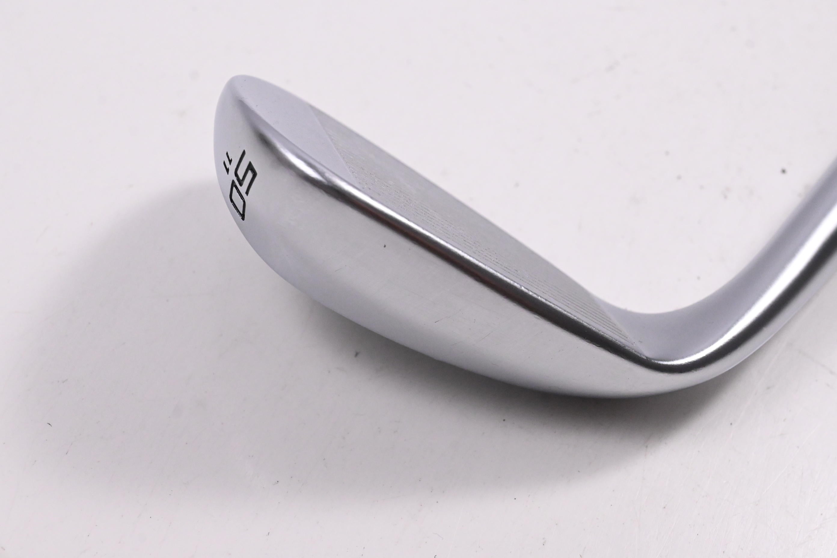 Cleveland CBX Zipcore Gap Wedge / 50 Degree / Wedge Flex Catalyst Spinner 80