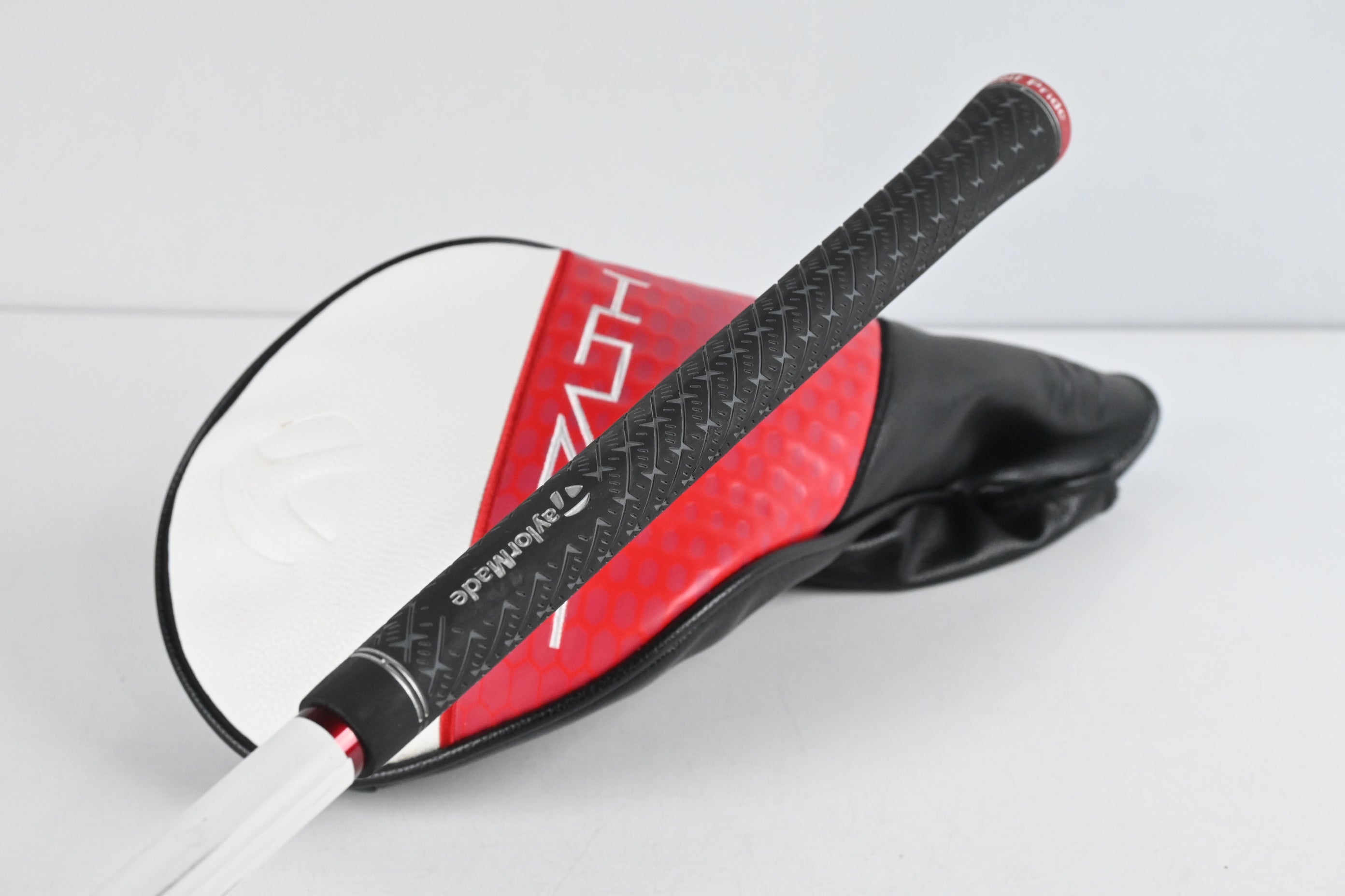 Taylormade Stealth 2 Driver / 10.5 degree / Regular Flex Fujikura Ventus TR Red 5