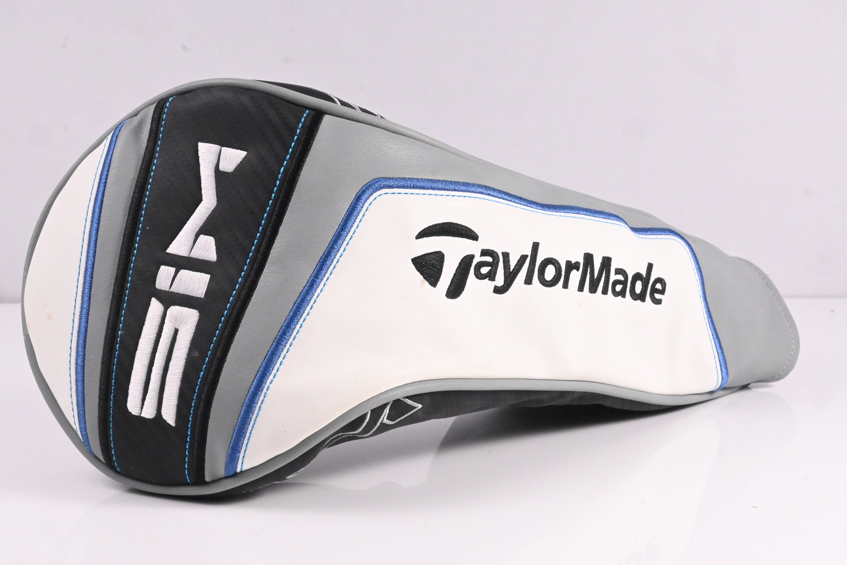 Taylormade SIM Driver / 9 Degree / Regular Flex Kuro Kage Silver 60 Shaft