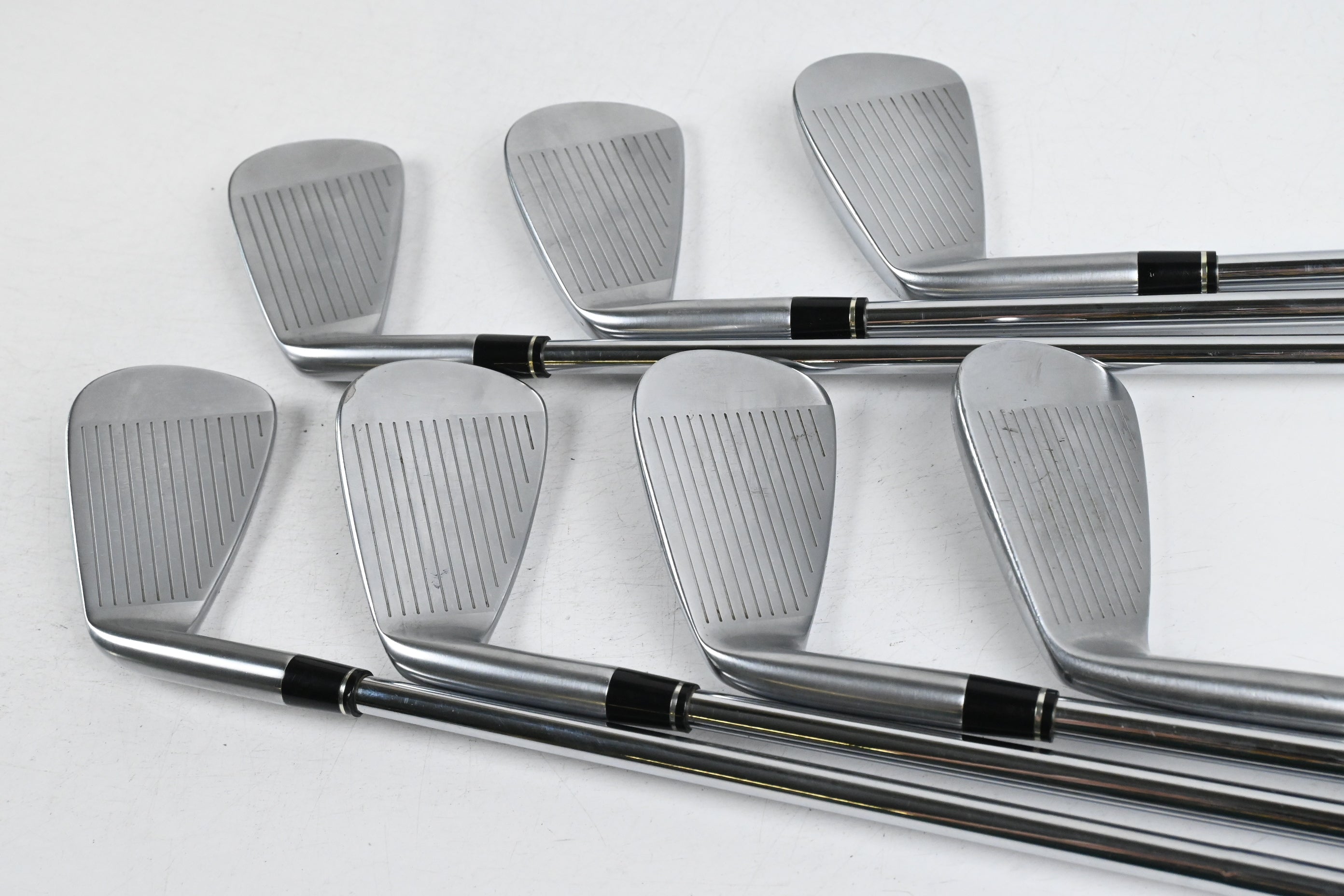 Honma TW747 P Irons / 5-PW+GW / Regular Flex N.S.Pro 950GH Shafts