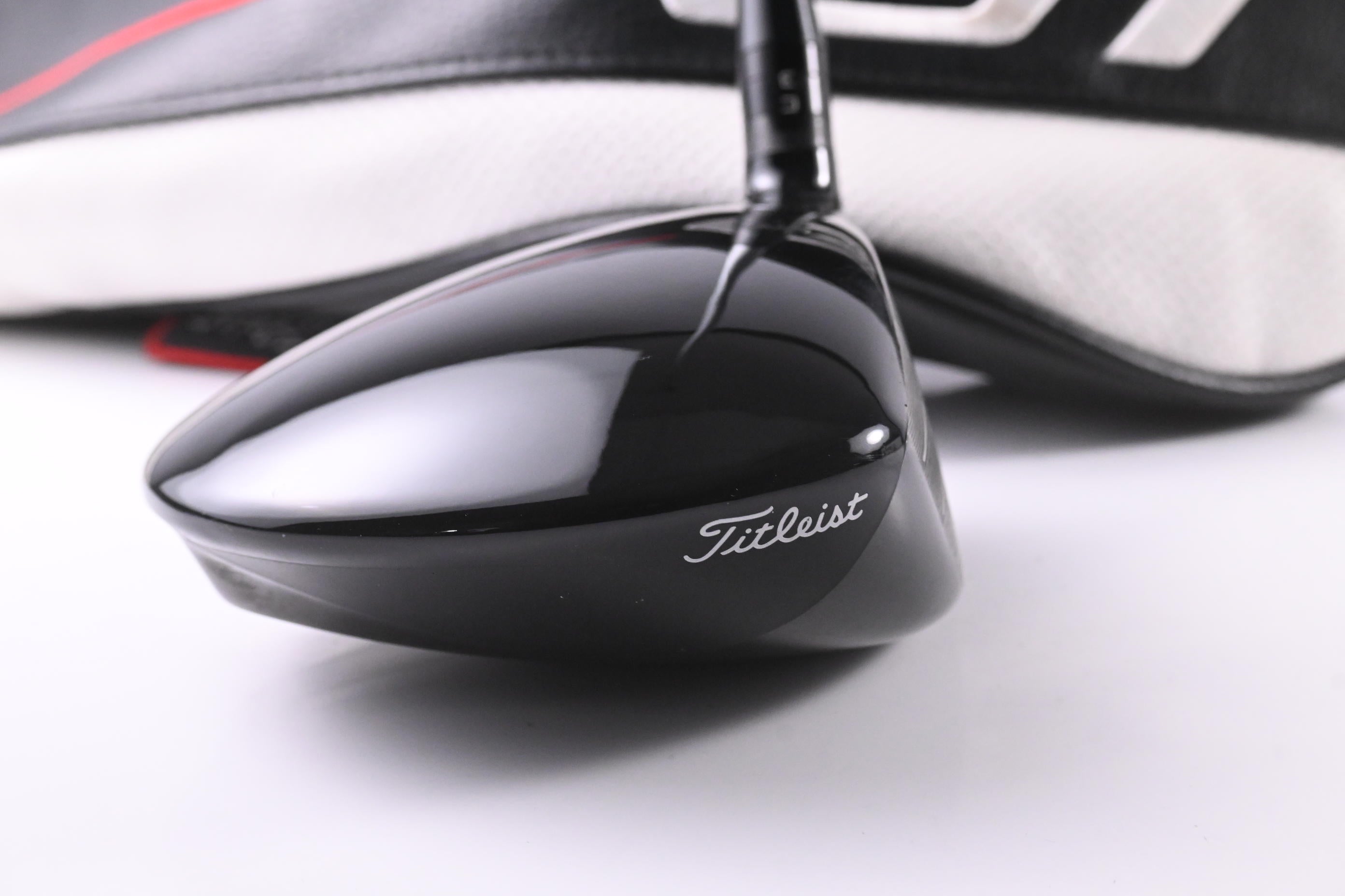 Titleist GT1 Driver / 10 Degree / Regular Flex Fujikura Air Speeder 40 Shaft