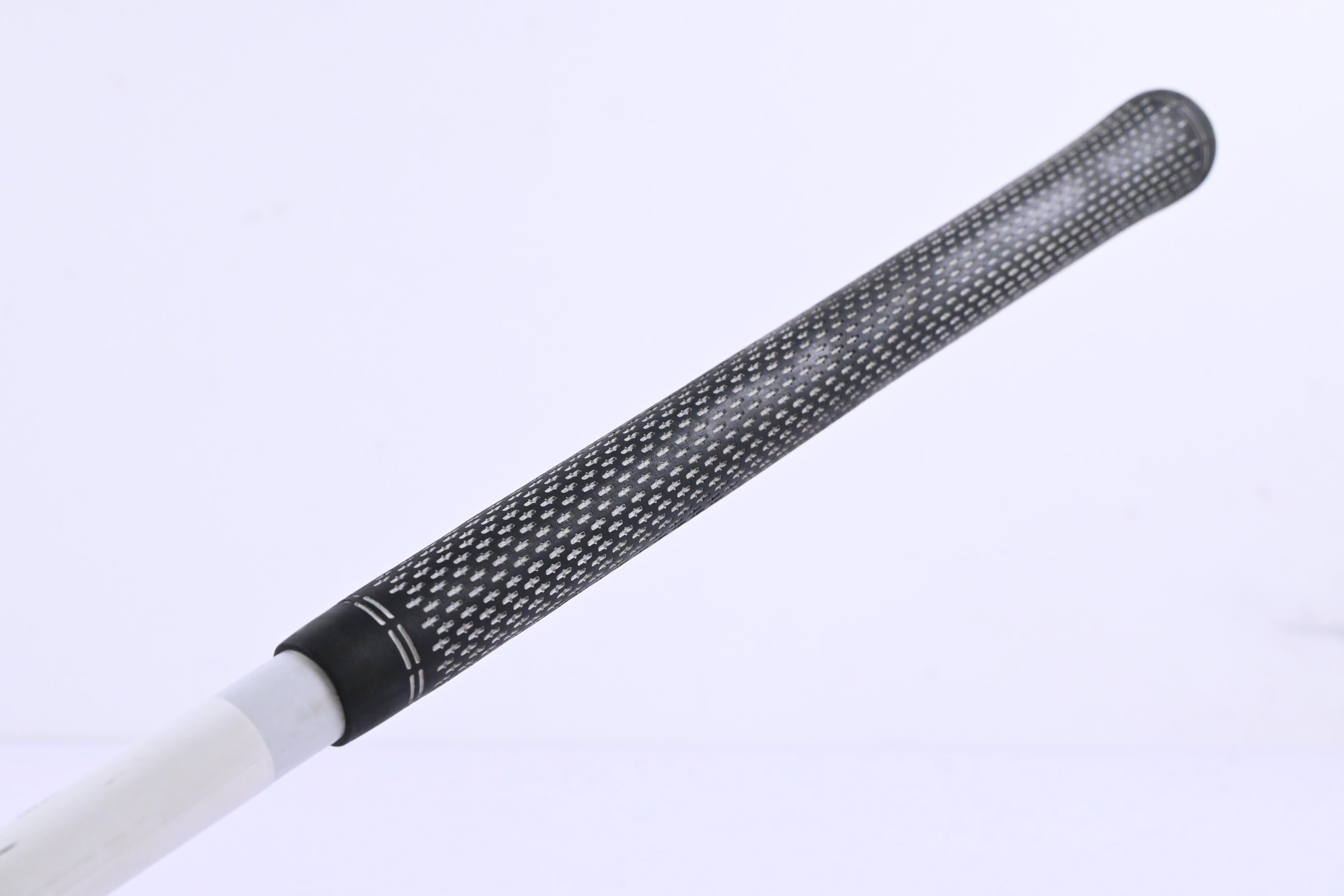 Callaway Mavrik Driver / 10.5 Degree / Stiff Flex Aldila Rogue White 70 Shaft