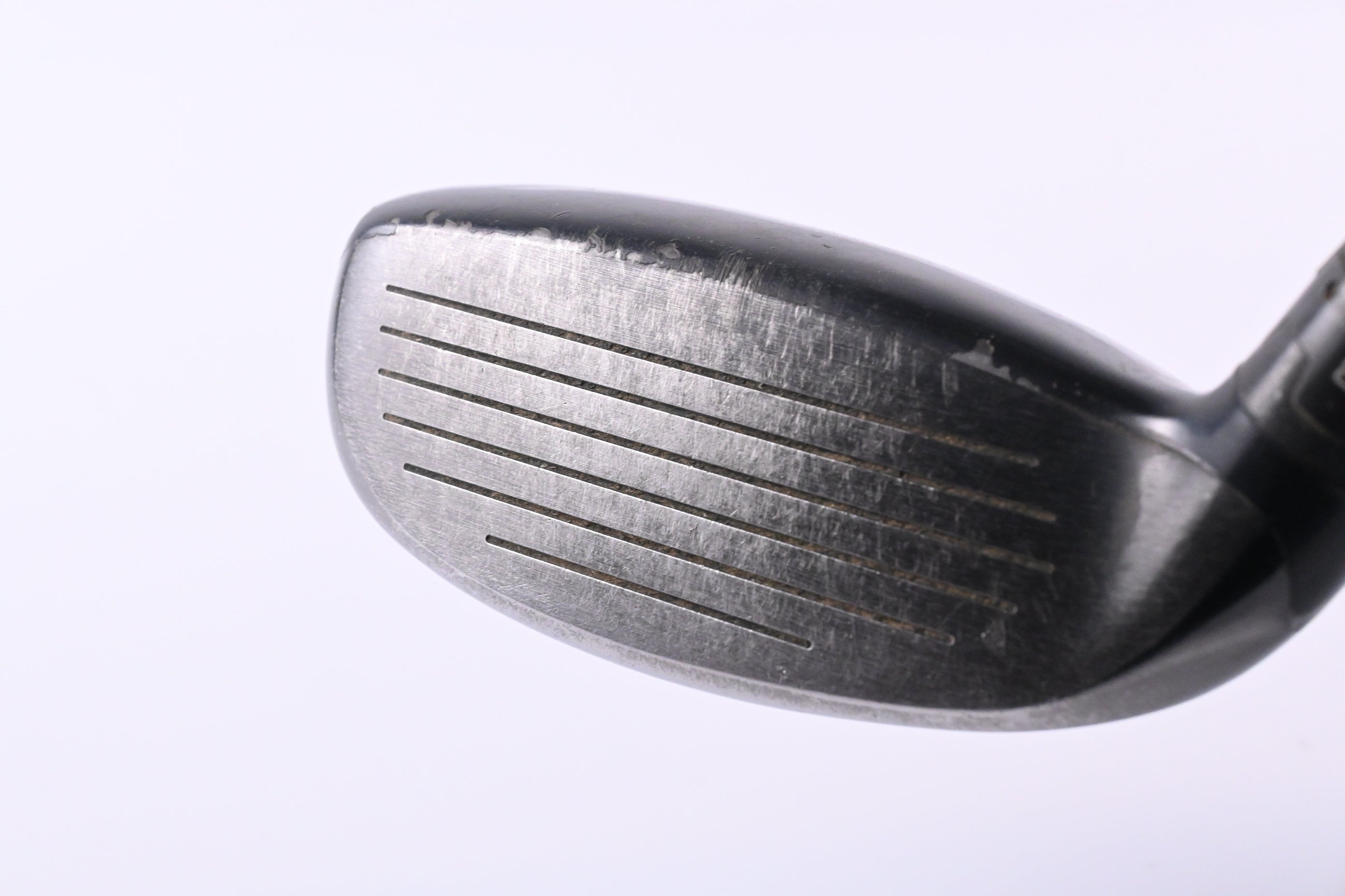 Titleist 915H #3 Hybrid / 21 Degree / Regular Flex Diamana M+ 60 Shaft