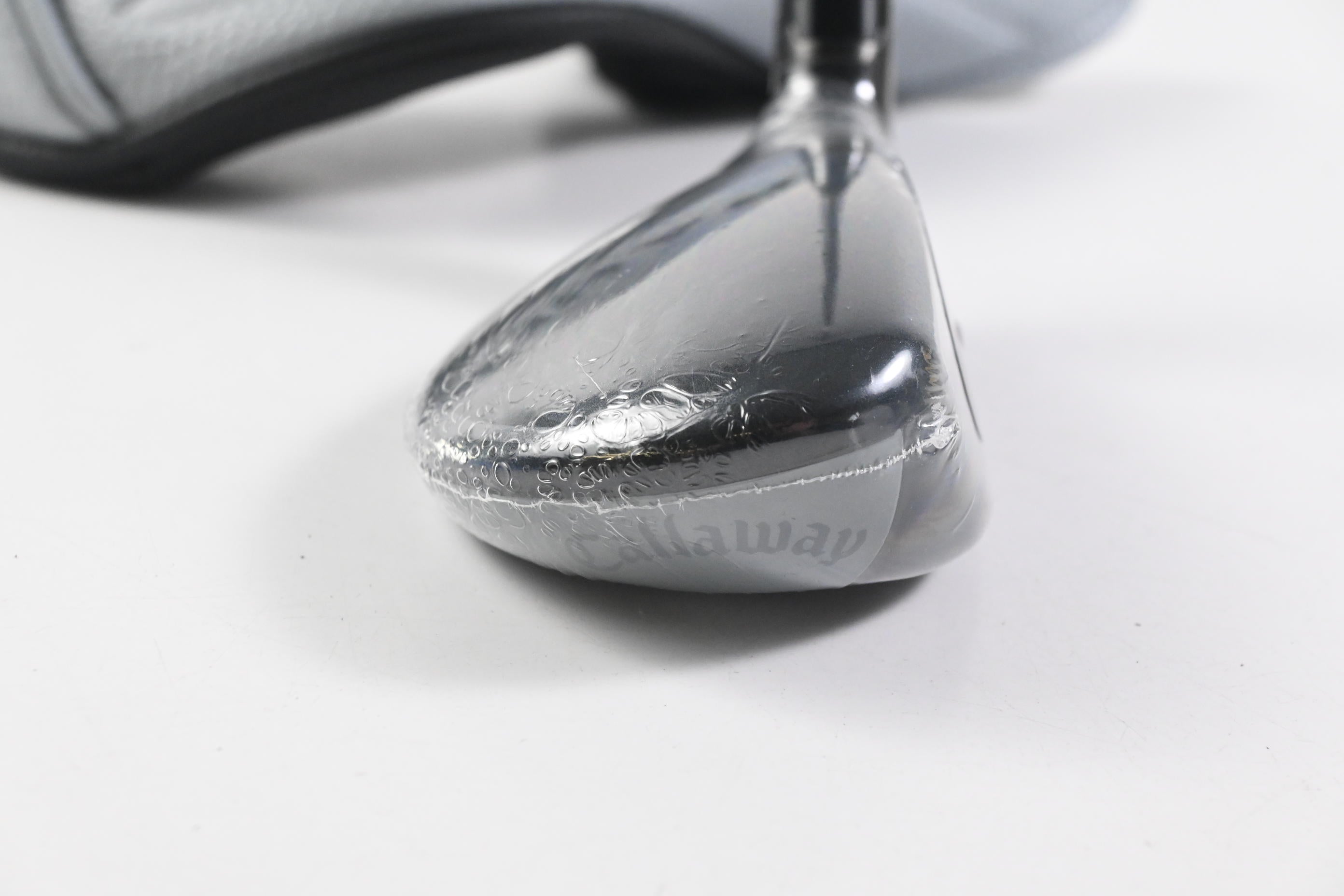 Callaway Quantum Max #3 Hybrid / 19 Degree / Stiff Flex Denali Frost Silver 70