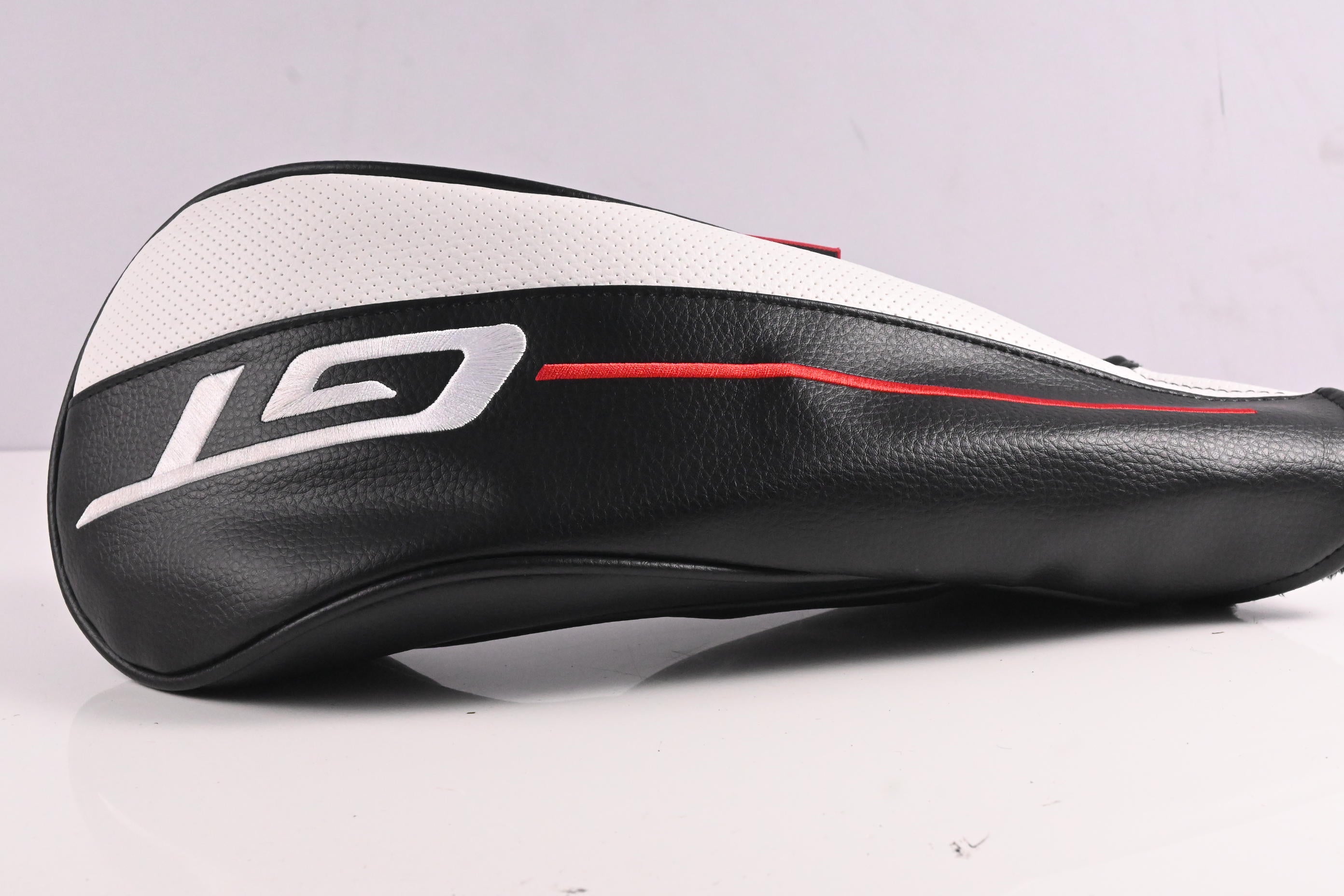 Titleist GT2 Driver / 9 Degree / Regular Flex Project X HZRDUS Black 60 Shaft