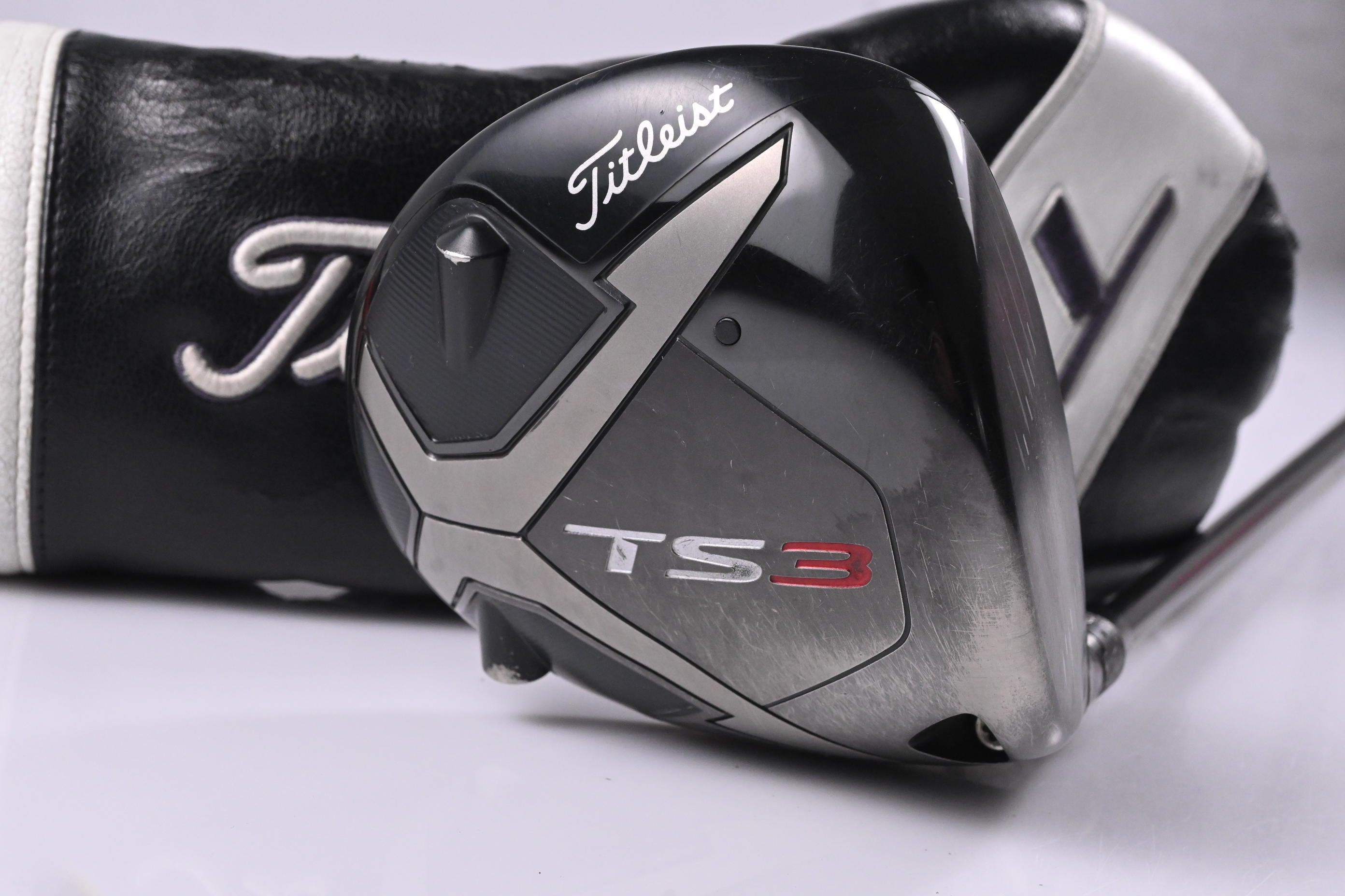 Titleist TS3 Driver / 8.5 Degree / Stiff Flex Tour AD Black Edition Shaft