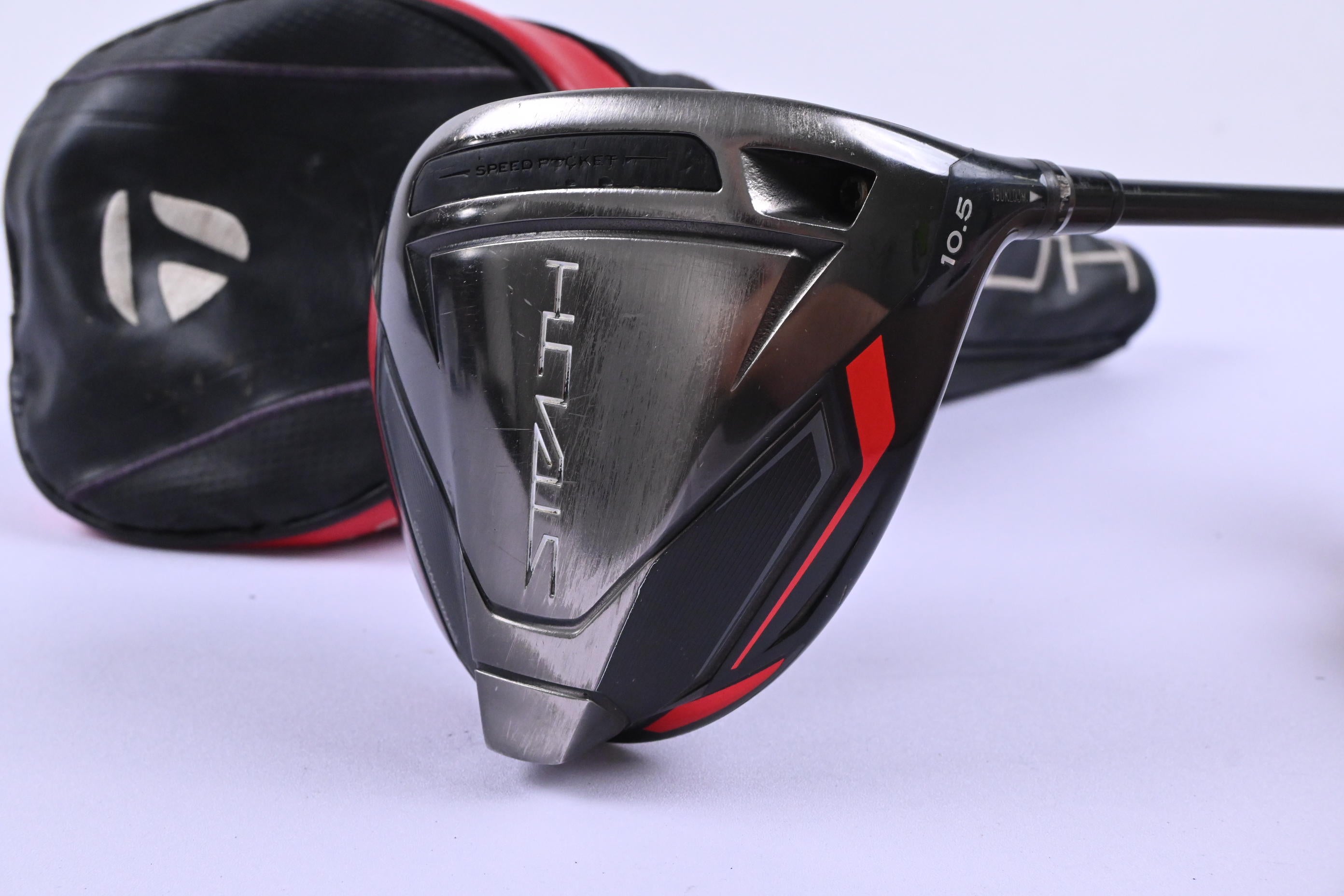 Taylormade Stealth Driver / 10.5 Degree / Stiff Flex HZRDUS Smoke Red RDX 60