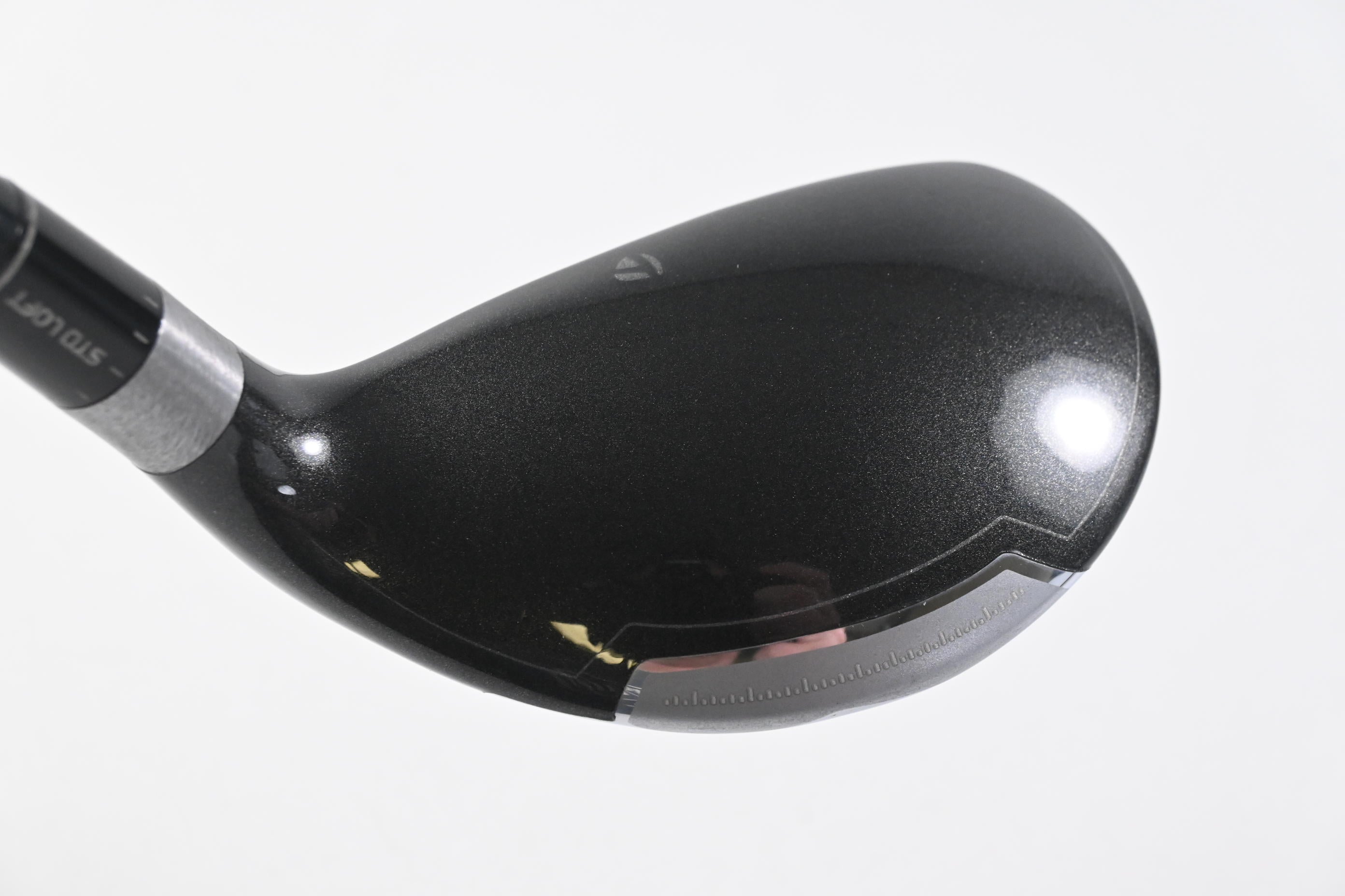 Taylormade SLDR #3 Hybrid / 19 Degree / X-Flex Fujikura Speeder 82 Shaft