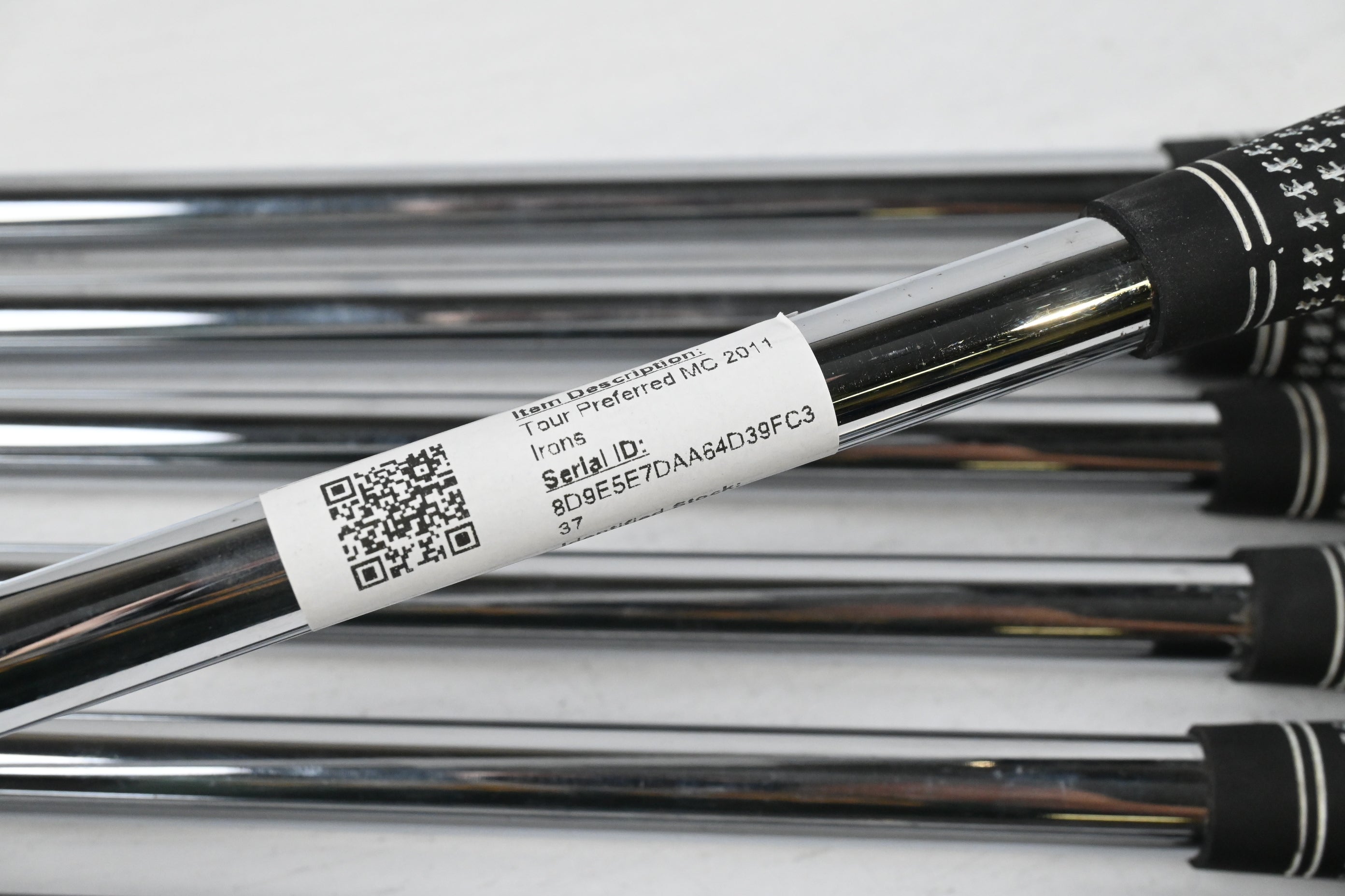 Taylormade Tour Preferred MC 2011 Irons / 4-PW / Stiff Flex Steel Shafts