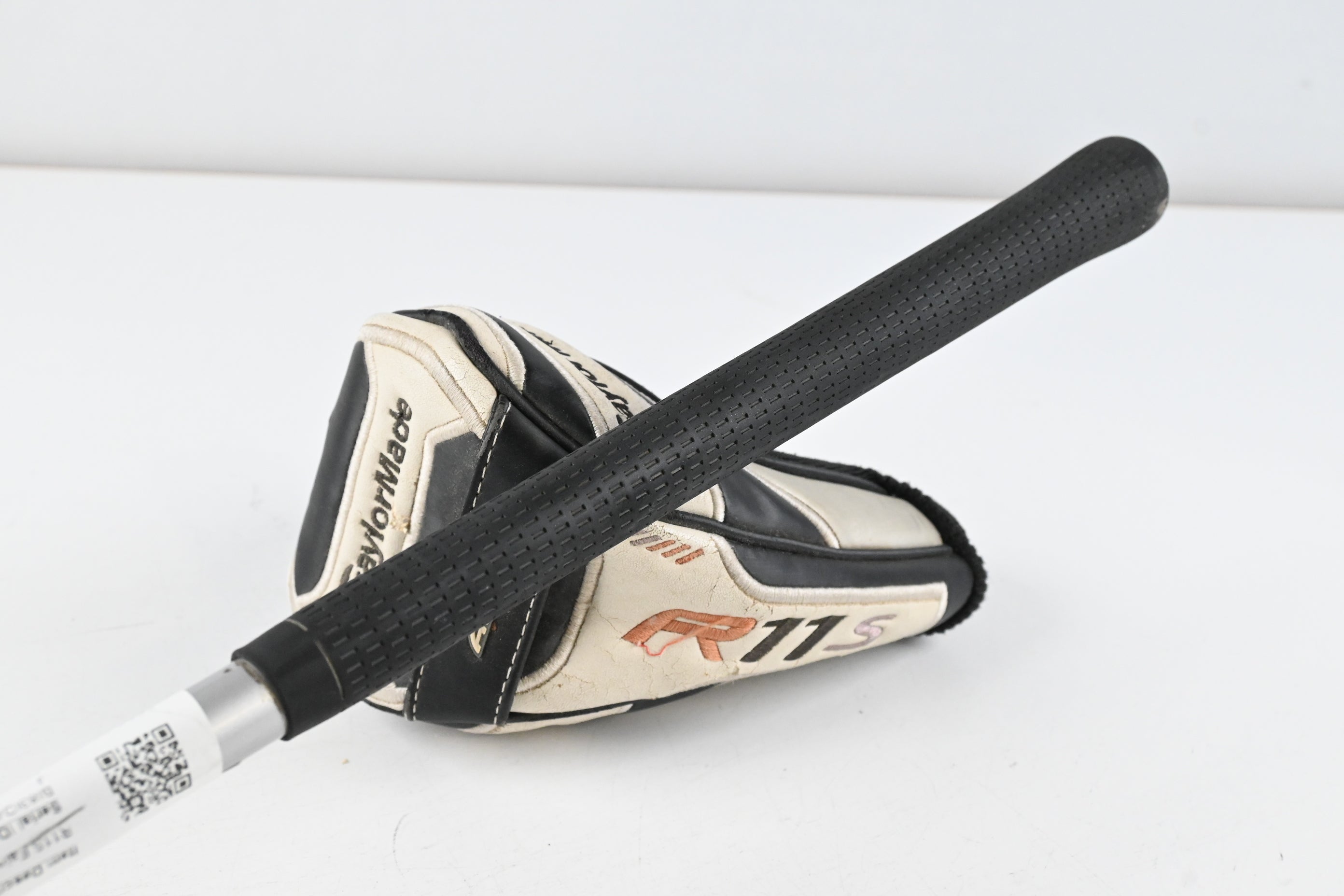 Taylormade R11S #3 Wood / 15.5 Degree / Stiff Flex Aldila RIP Phenom 70 Shaft