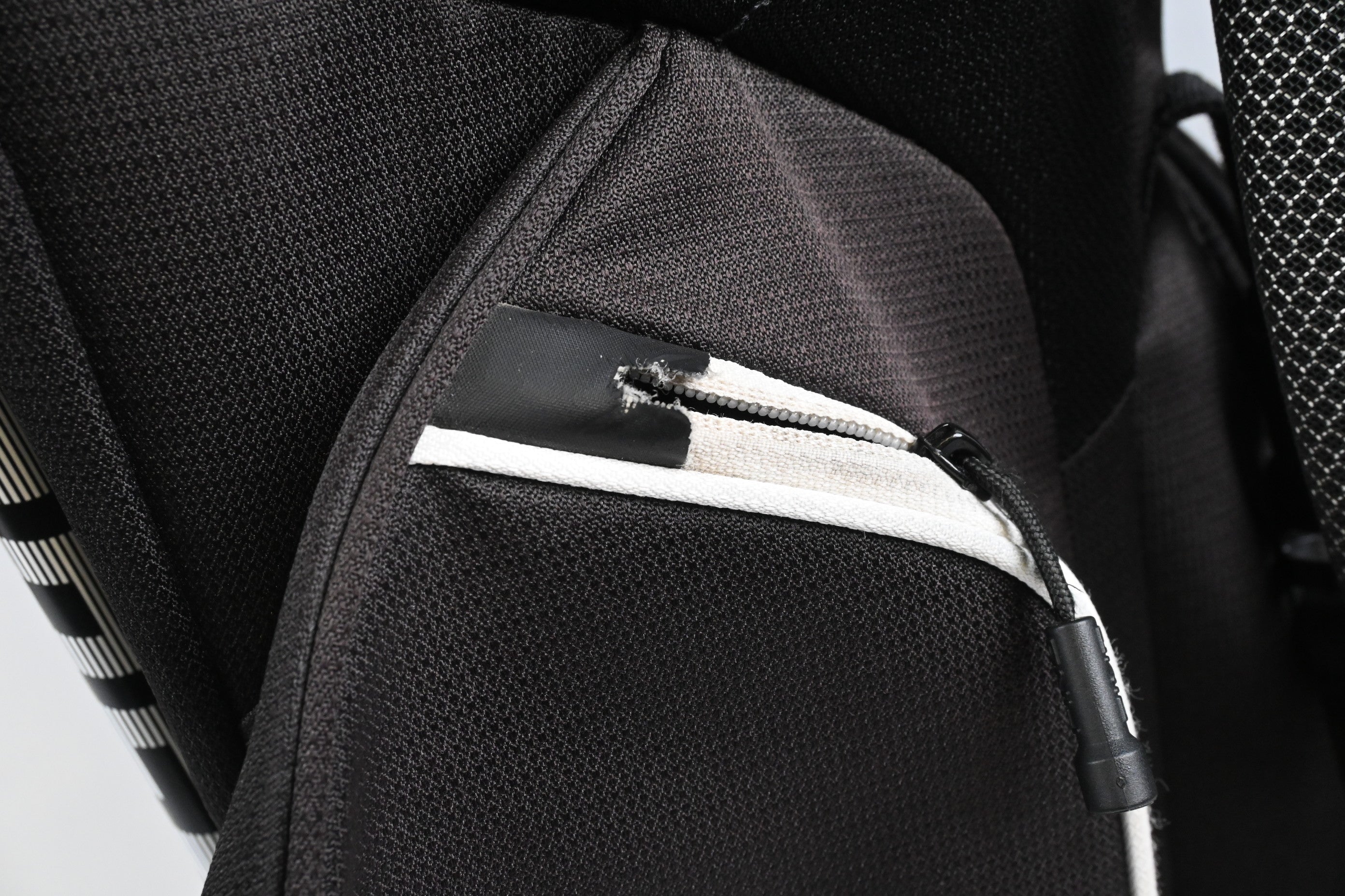 Ping Hoofer Stand Bag / 5-Way Divider / Black, White