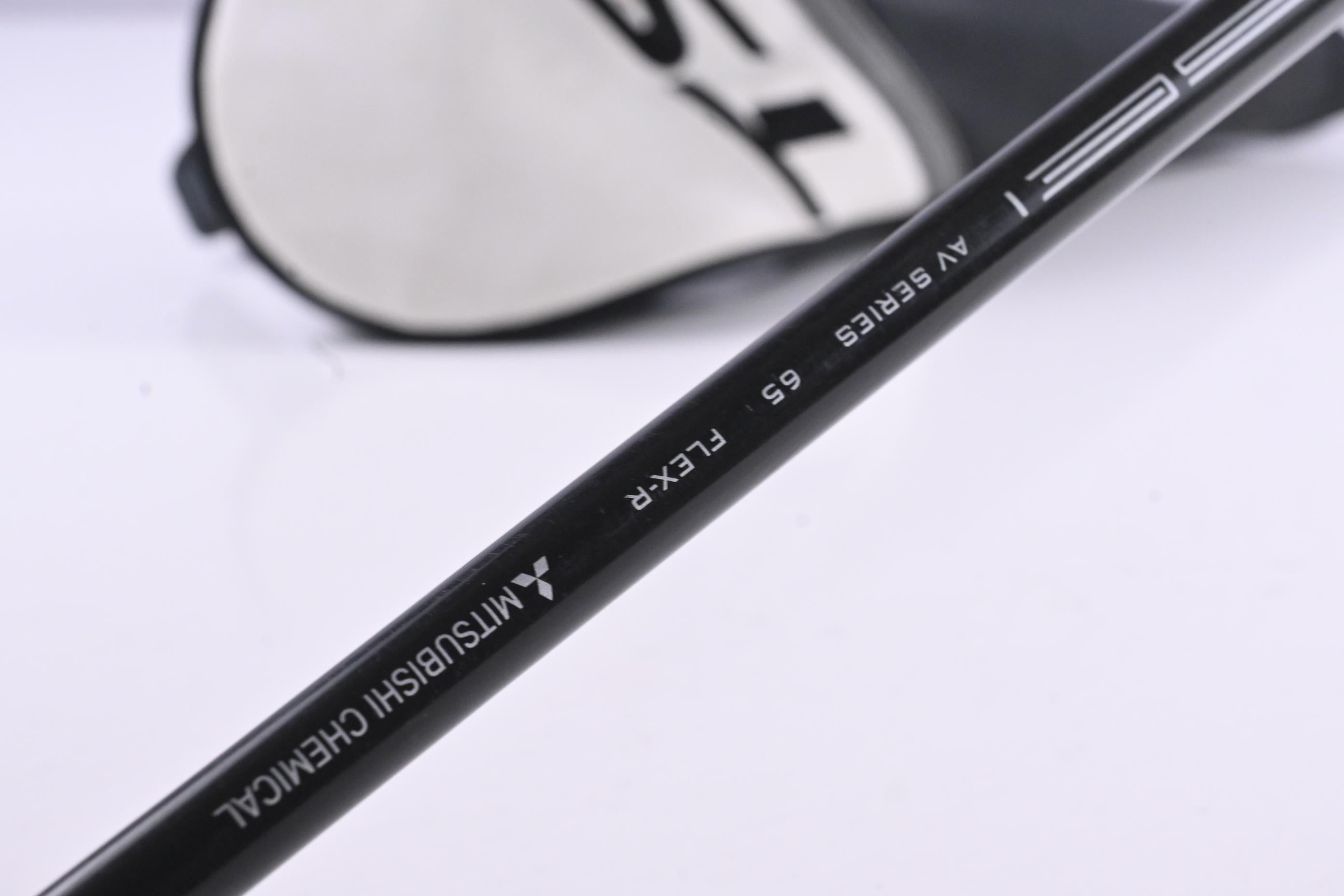 Titleist TSR2 #3 Wood / 15 Degree / Regular Flex Tensei AV Blue 65 Shaft