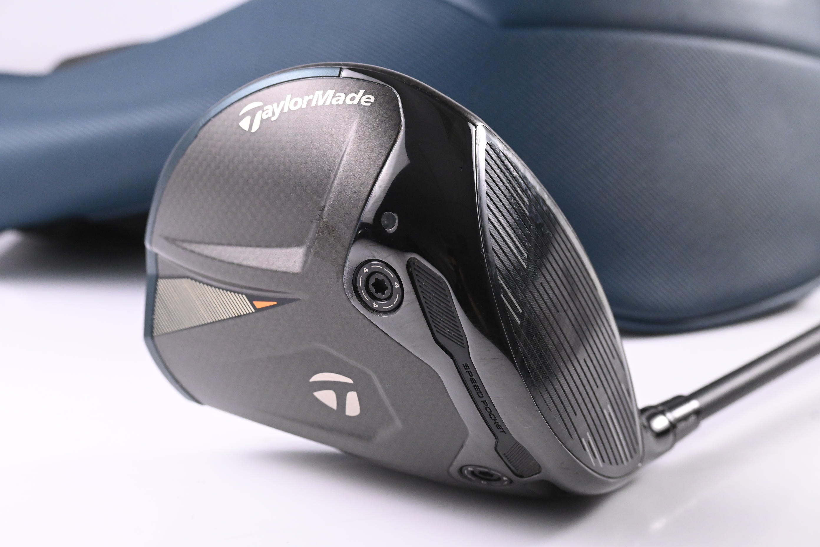 Taylormade Qi4D Driver / 9 Degree / Regular Flex Tensei AV Blue 65 Shaft
