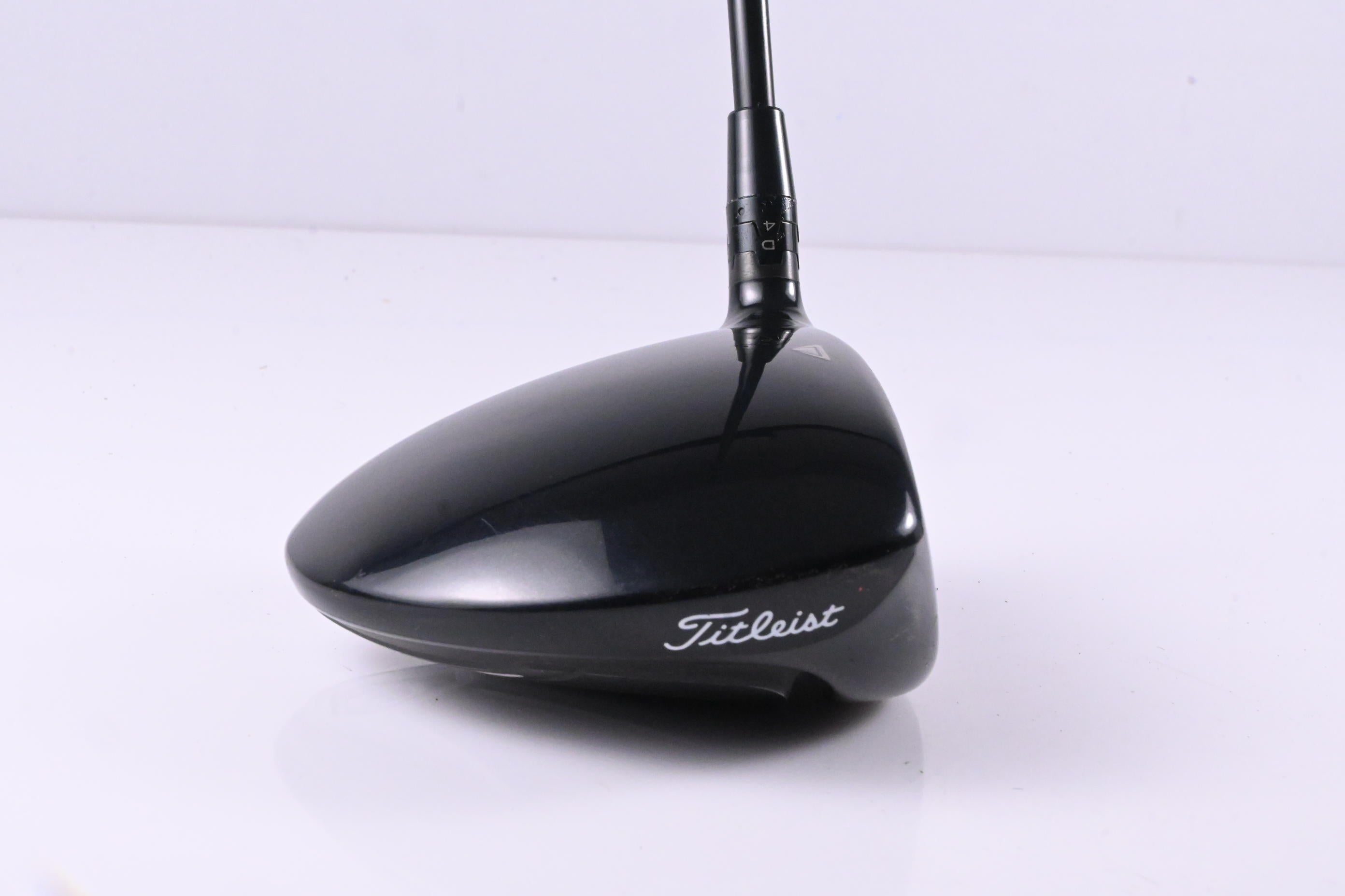 Titleist 915 D2 Driver / 9.5 Degree / Stiff Flex Grafalloy Prolaunch Red