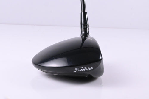 Titleist 915 D2 Driver / 9.5 Degree / Stiff Flex Grafalloy Prolaunch Red
