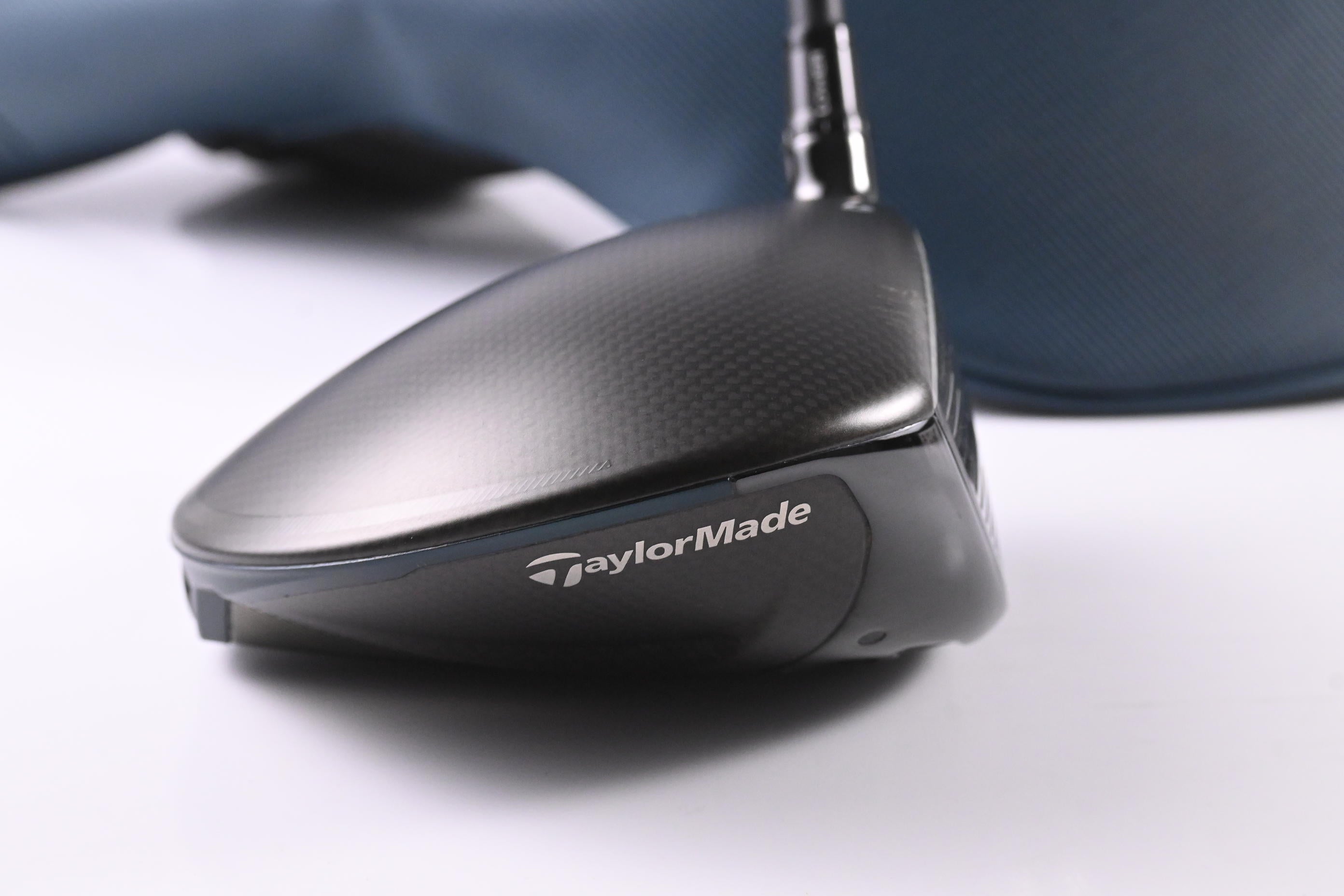 Taylormade Qi4D Driver / 9 Degree / Regular Flex Tensei AV Blue 65 Shaft