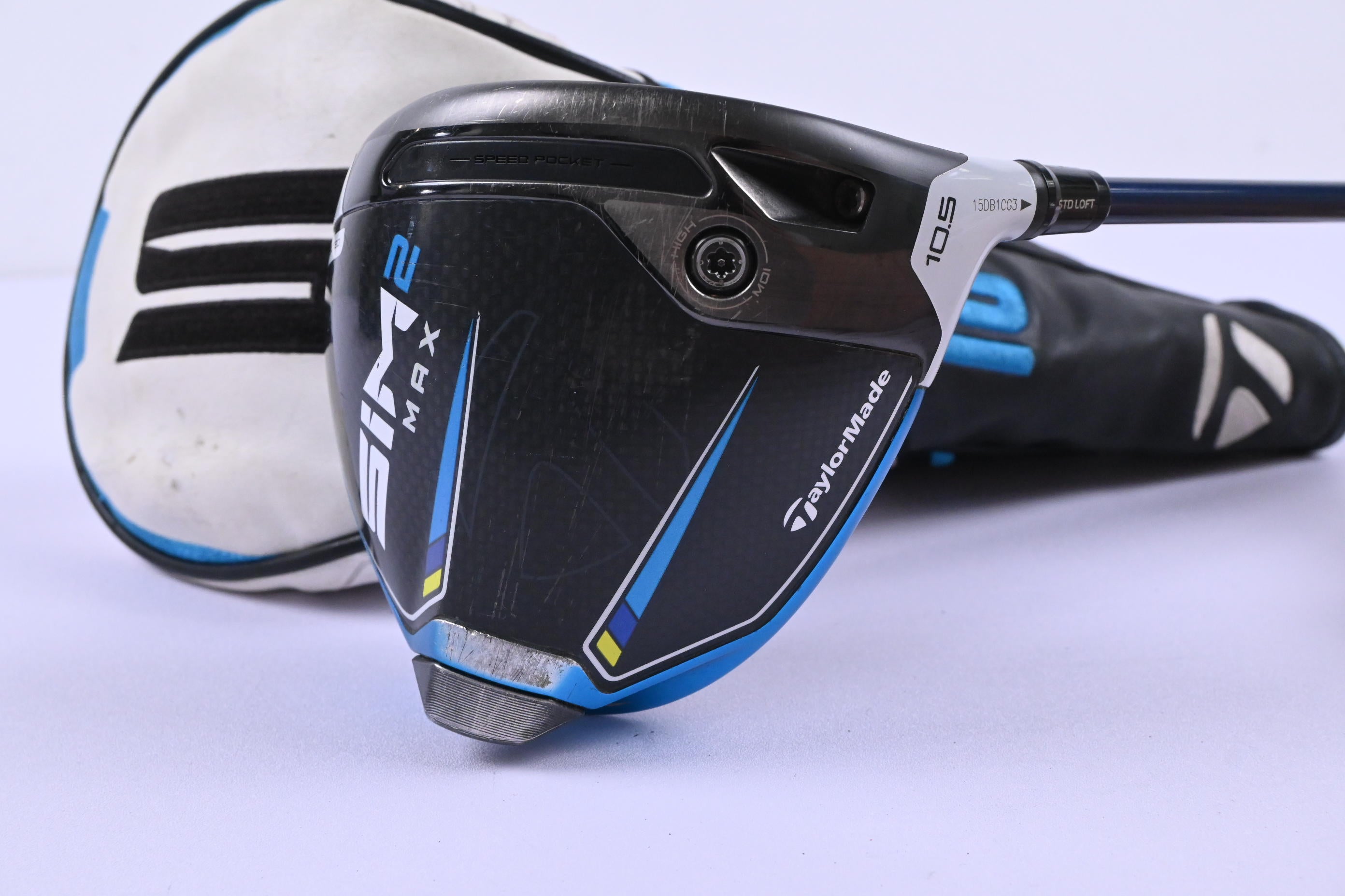 Taylormade SIM2 Max Driver / 10.5 Degree / Regular Flex Ventus Blue 5 Shaft